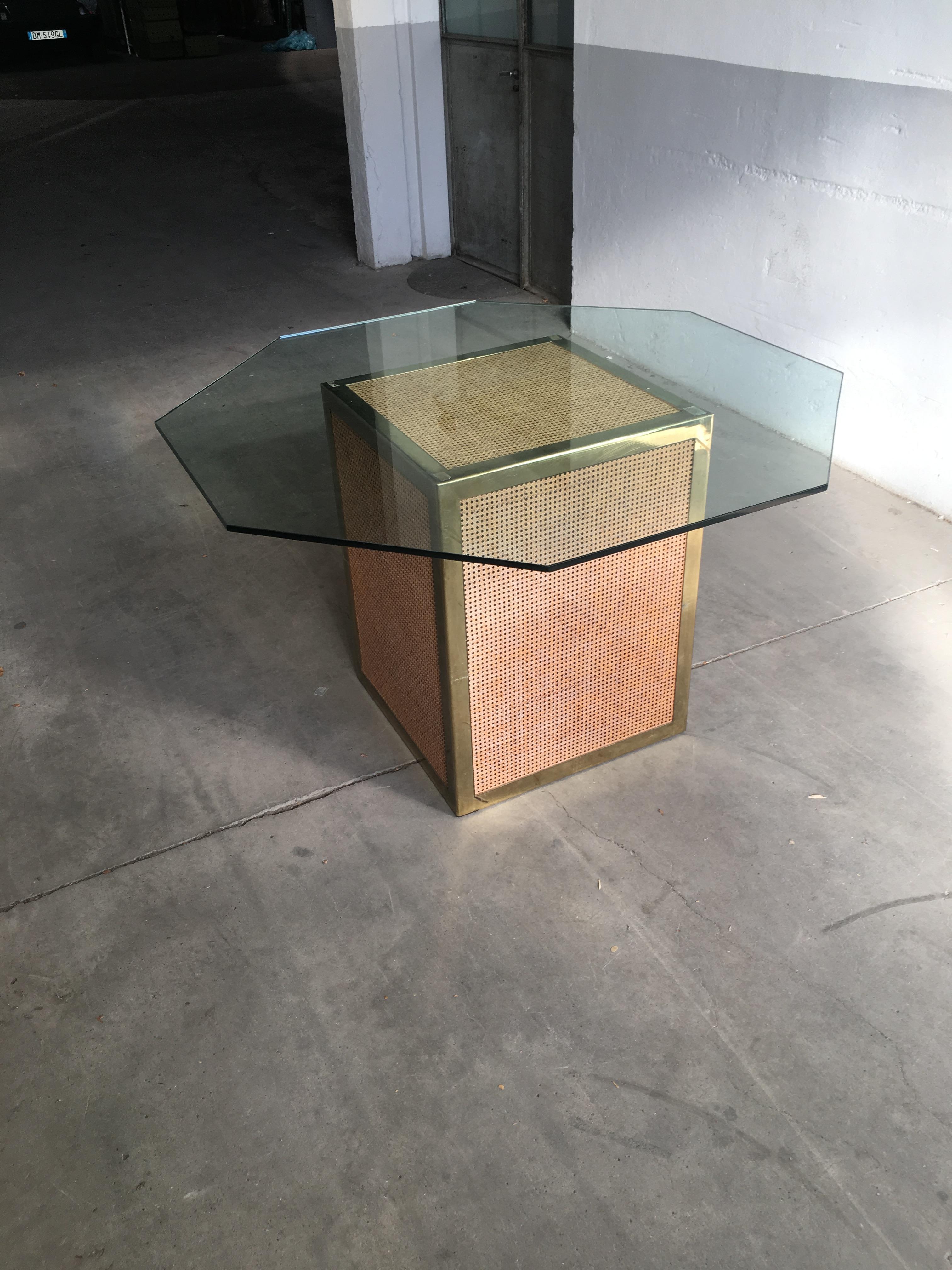 Mid-Century Modern Italian octagonal top glass dining table with Vienna straw and brass base from 1970s.