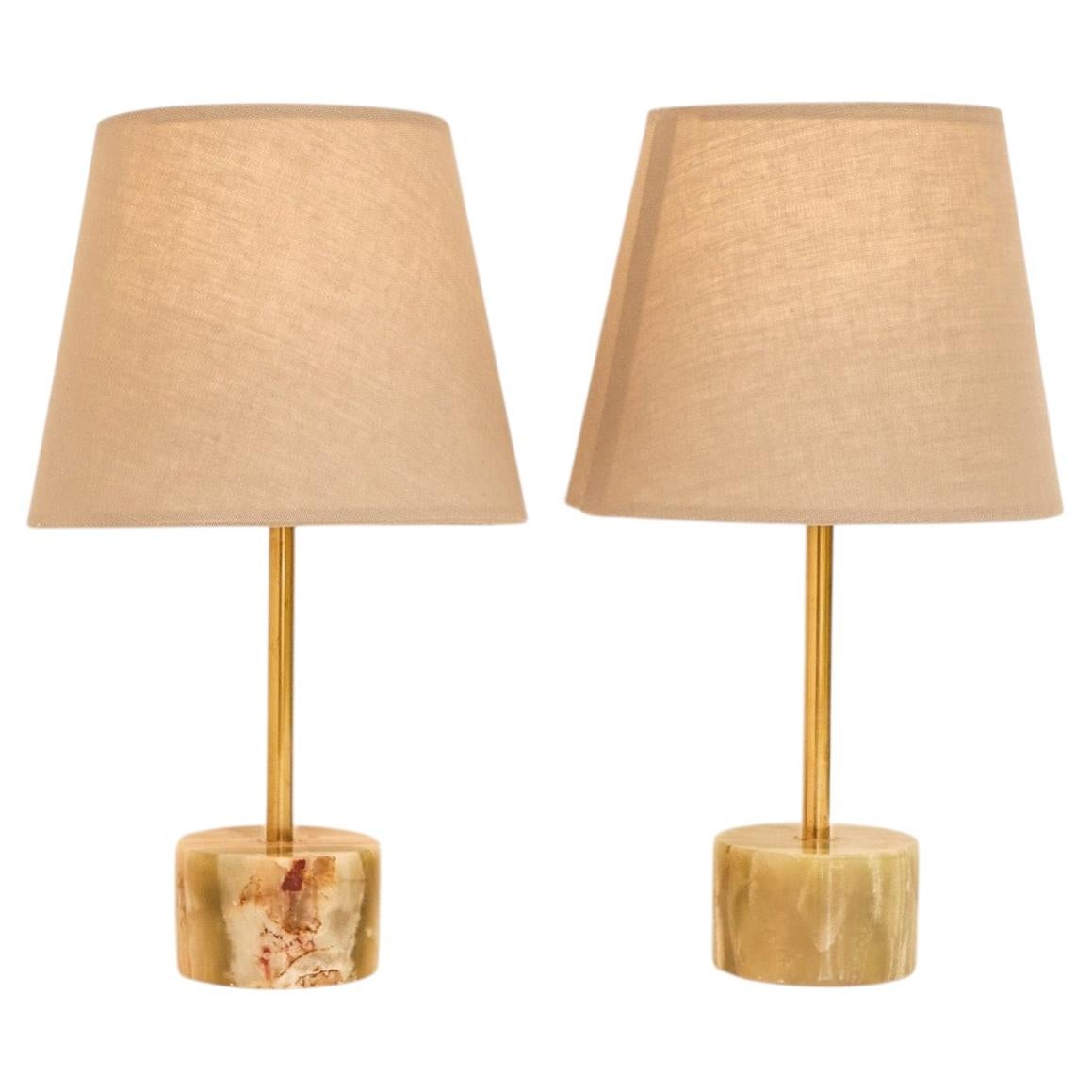 What is accent lighting used for?