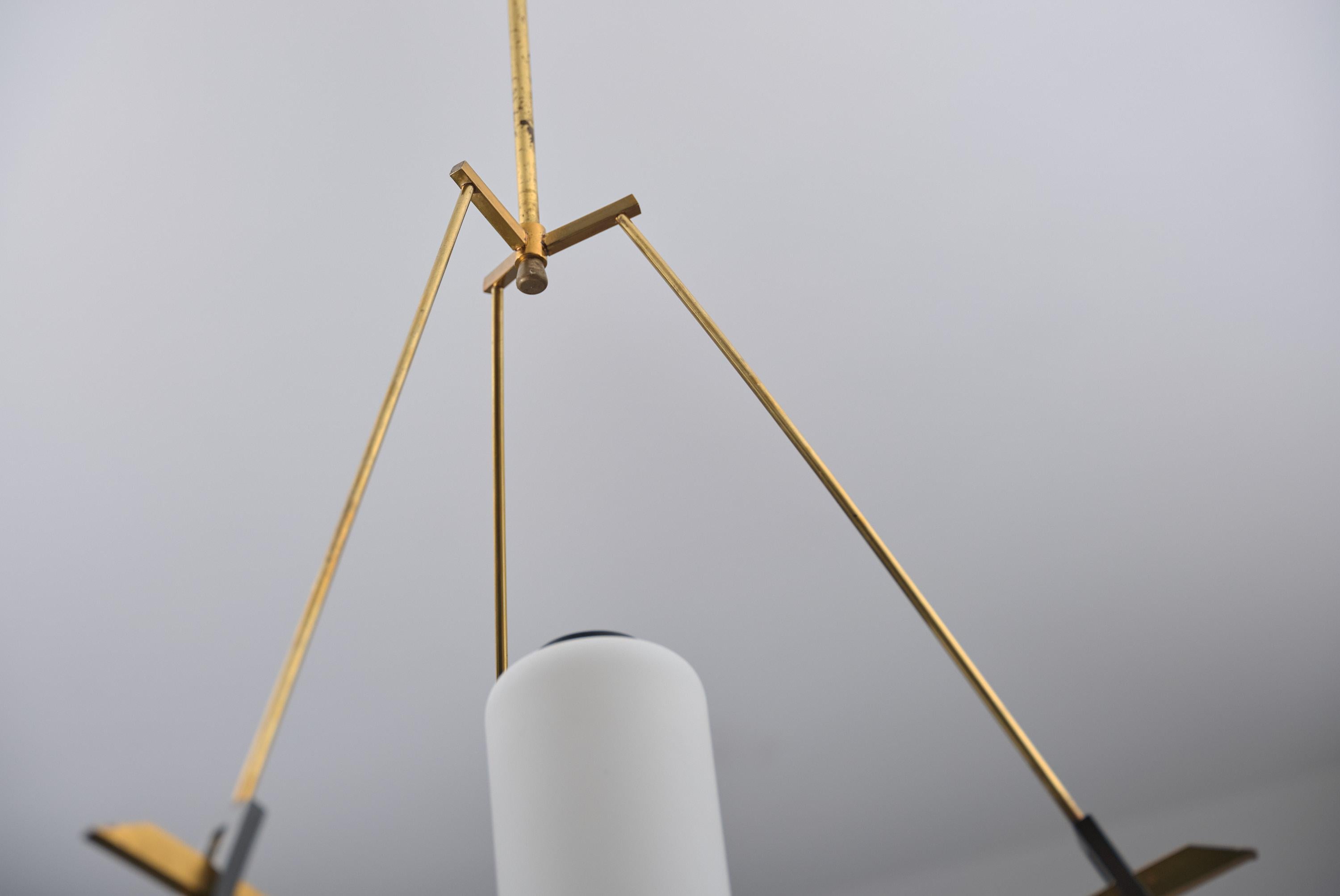Mid-Century Modern Italian Opaline Glass and Brass Pendant Chandelier For Sale 2