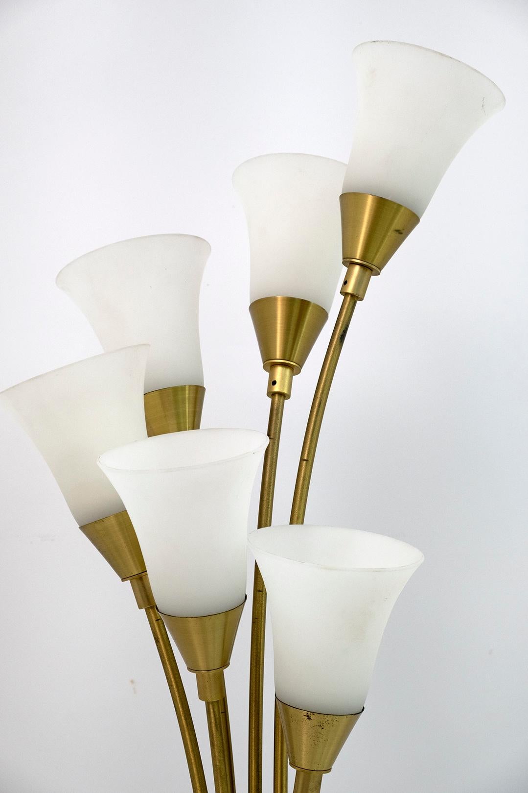 Mid-Century Modern Italian Opaline Glass and Gilt Brass Tulip Floor Lamp, 60s For Sale 2