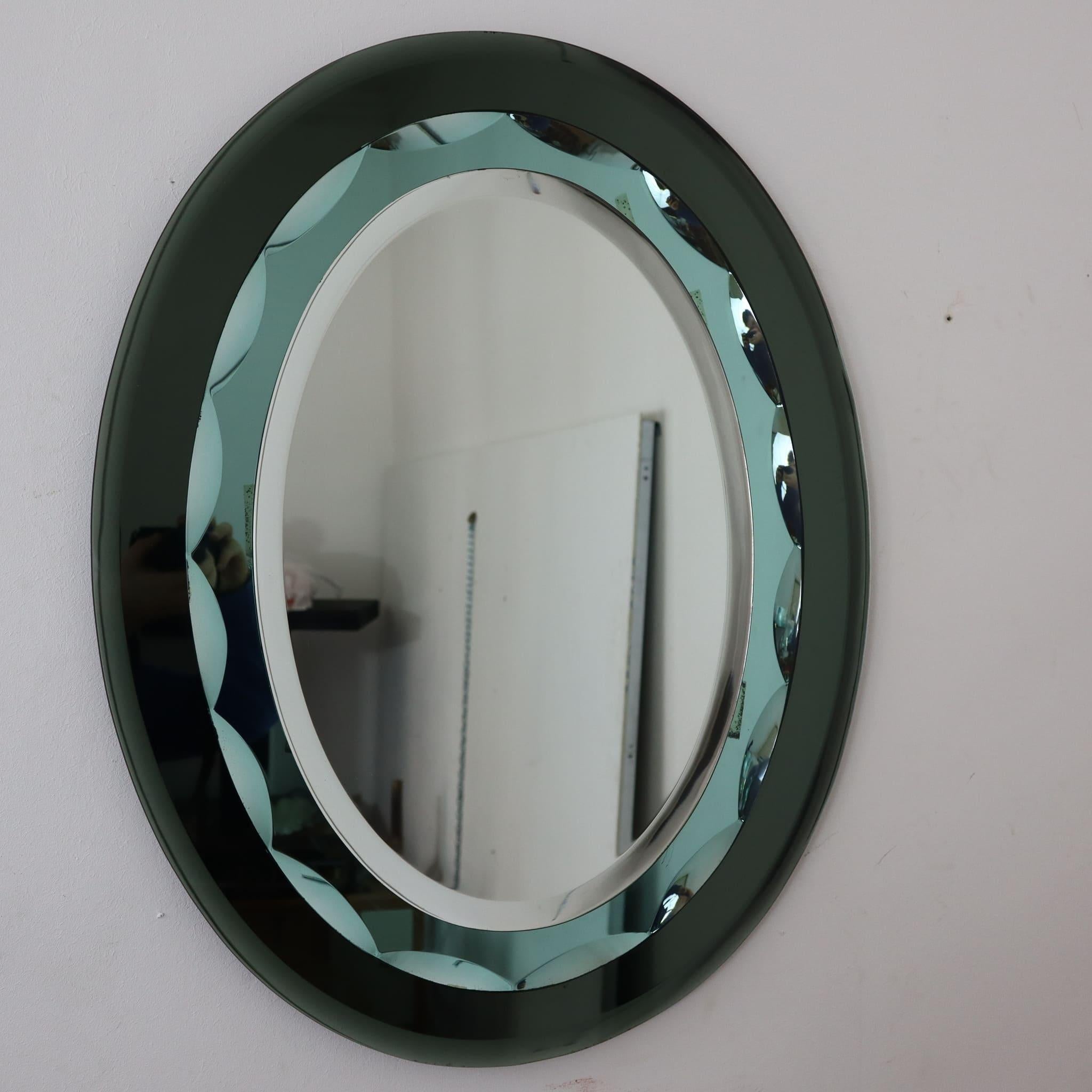 Mid-century modern italian oval green mirror by Cristal Art, Italy, 1960s For Sale 6
