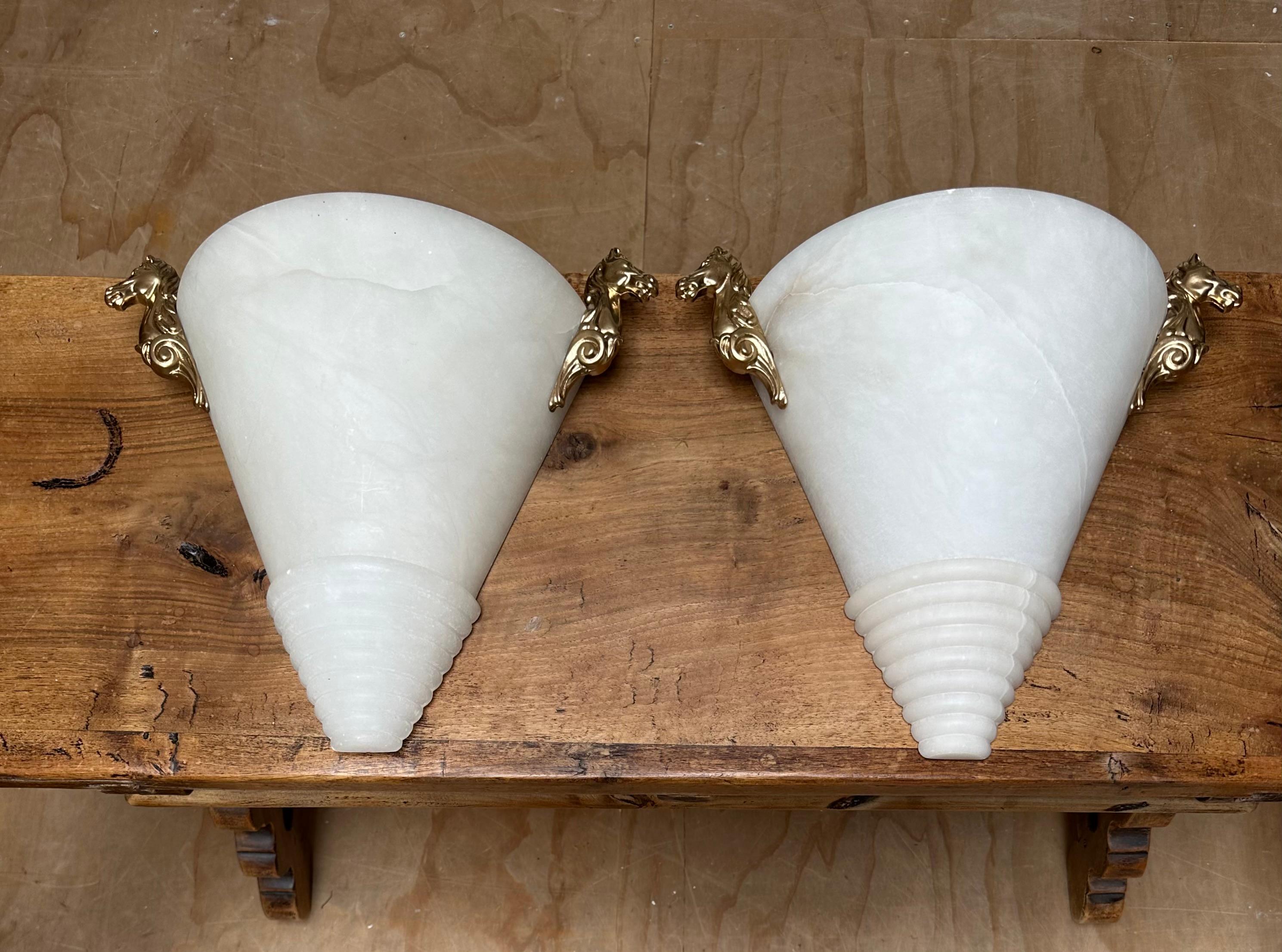 Midcentury Modern Italy Pair Art Deco Style Alabaster Sconces w Horse Sculptures In Good Condition For Sale In Lisse, NL