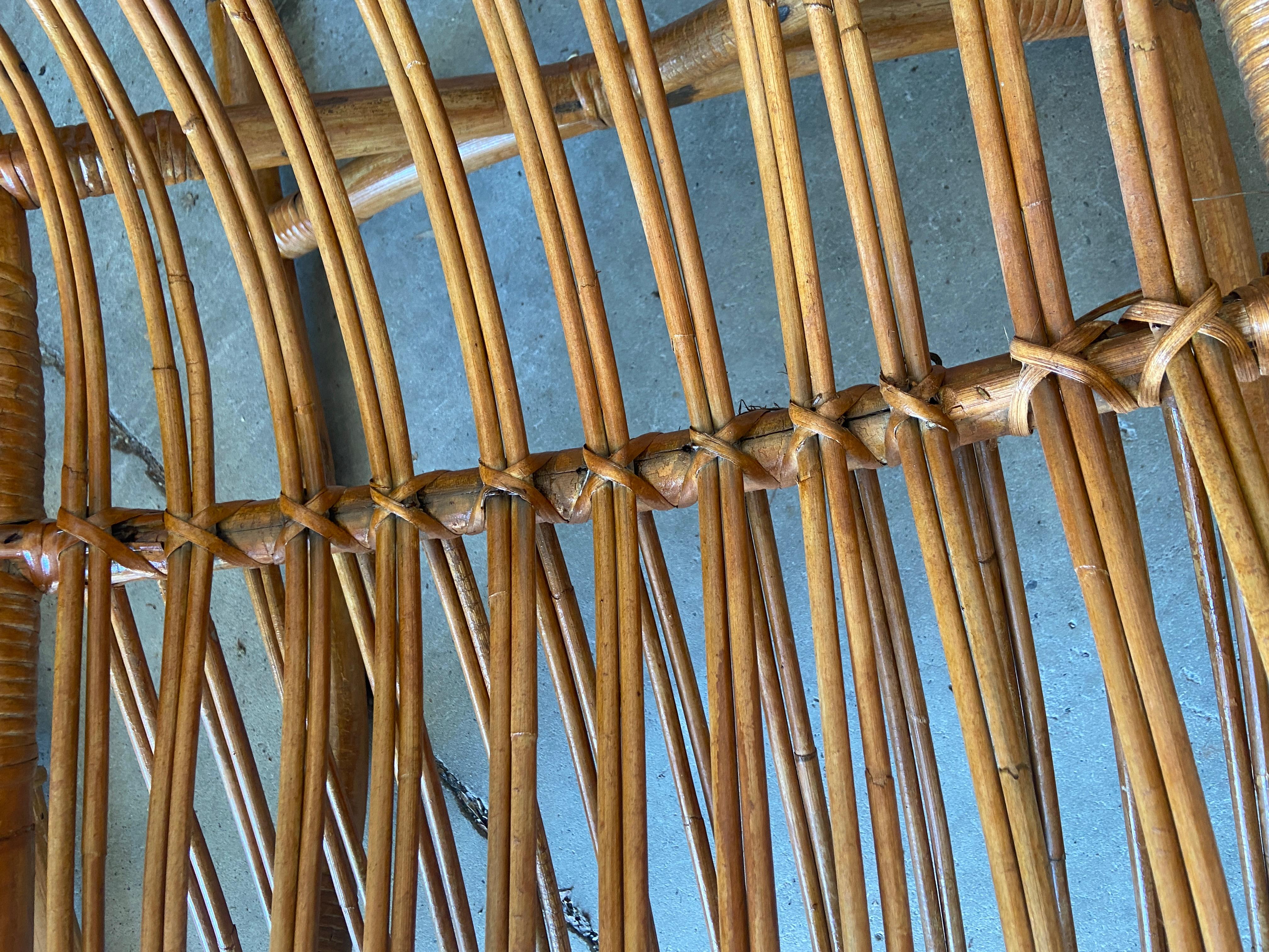 Coppia di sedie da salotto in bambù e rattan della modernità di metà secolo, 1960 in vendita 2