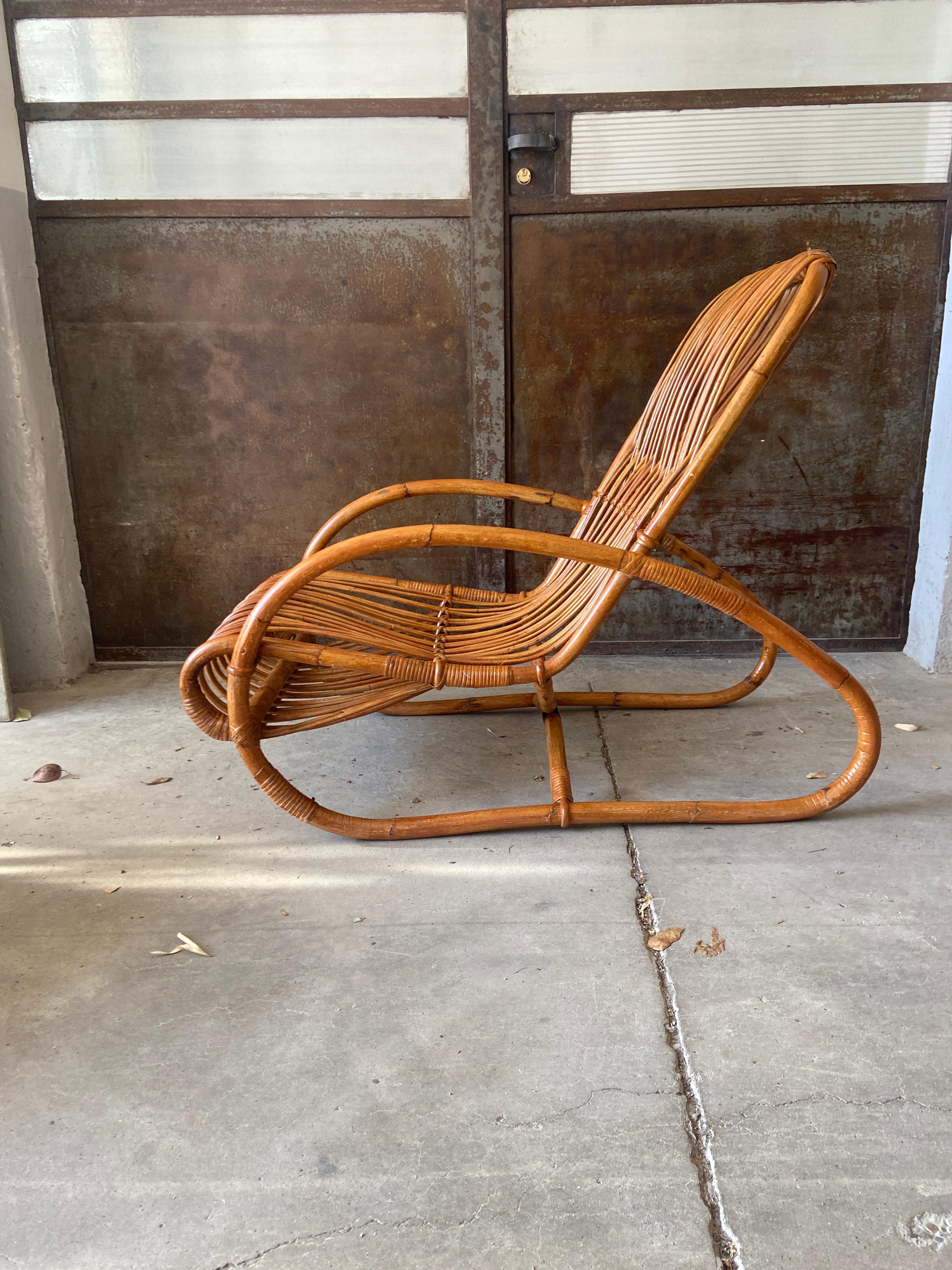 Mid-Century Modern Italian Pair of Bamboo and Rattan Lounge Chairs, 1960s For Sale 1