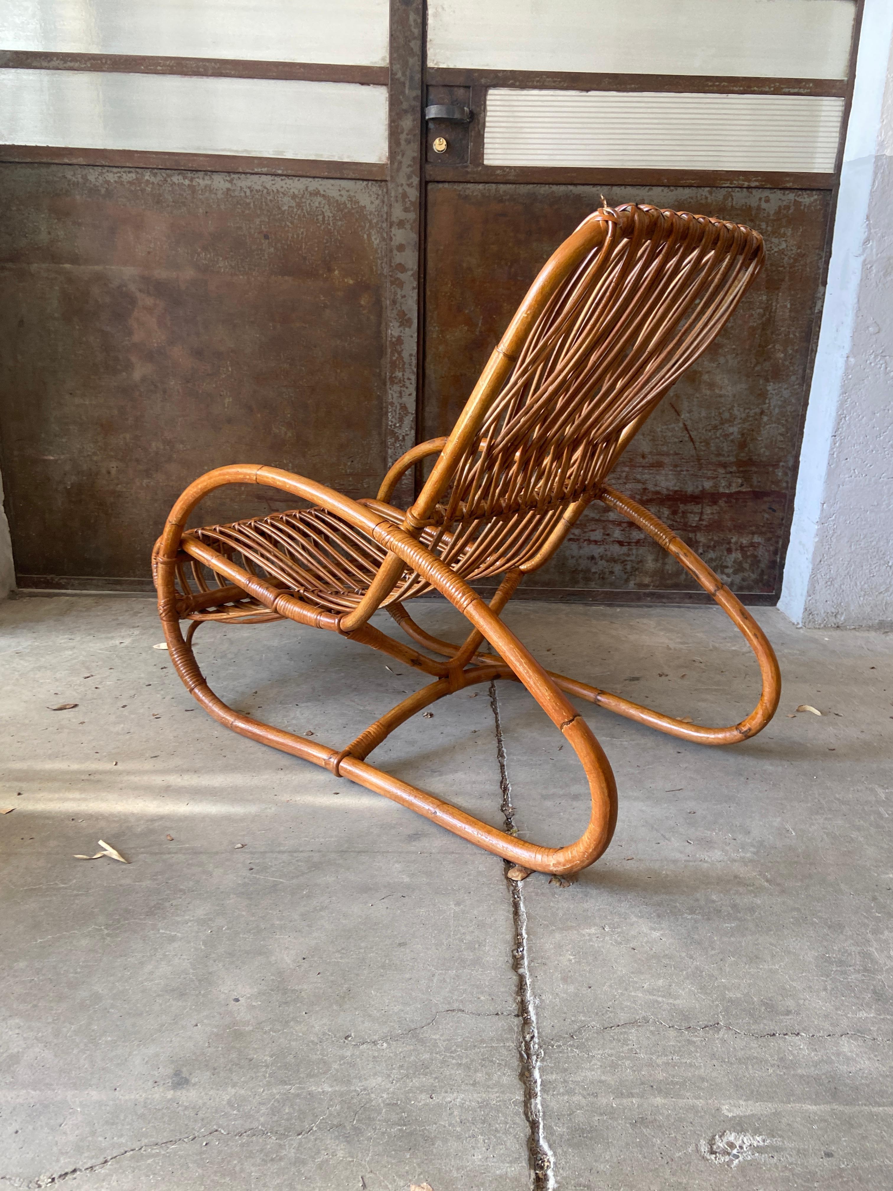 Mid-Century Modern Italian Pair of Bamboo and Rattan Lounge Chairs, 1960s For Sale 3