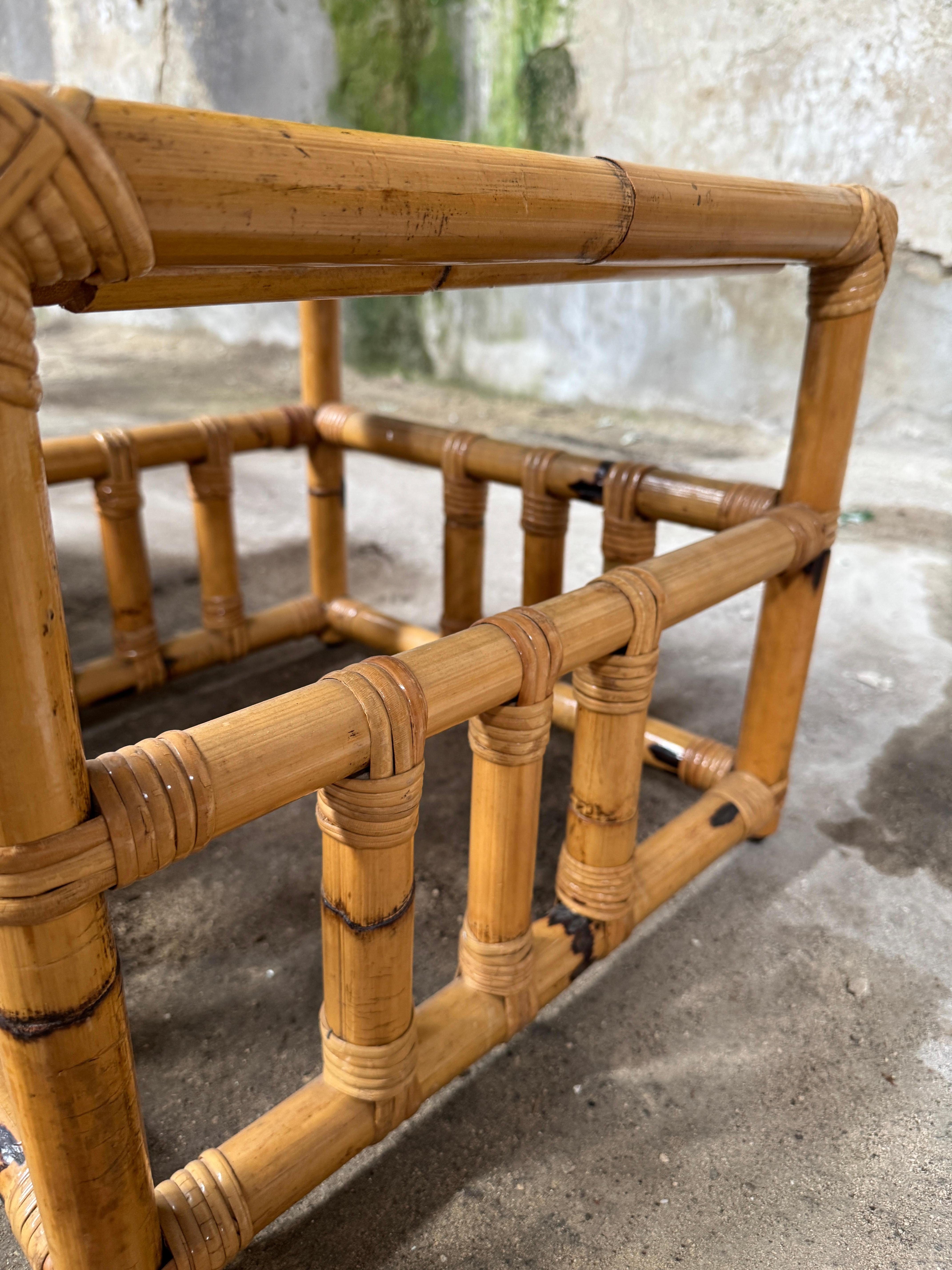 Mid-Century Modern Italian Pair of Bamboo and Rattan Side Table by Vivai del Sud For Sale 6