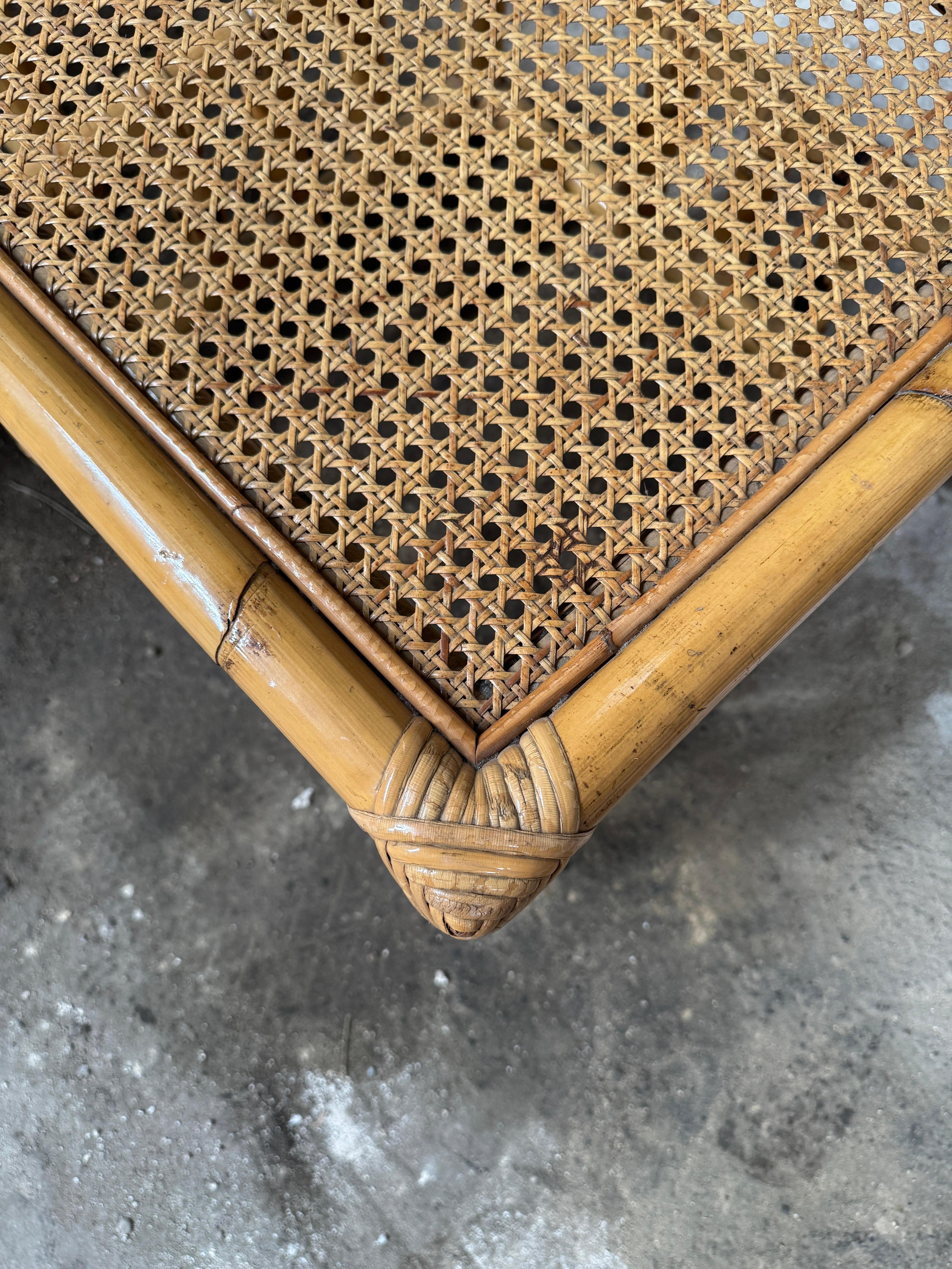 Mid-Century Modern Italian Pair of Bamboo and Rattan Side Table by Vivai del Sud For Sale 5