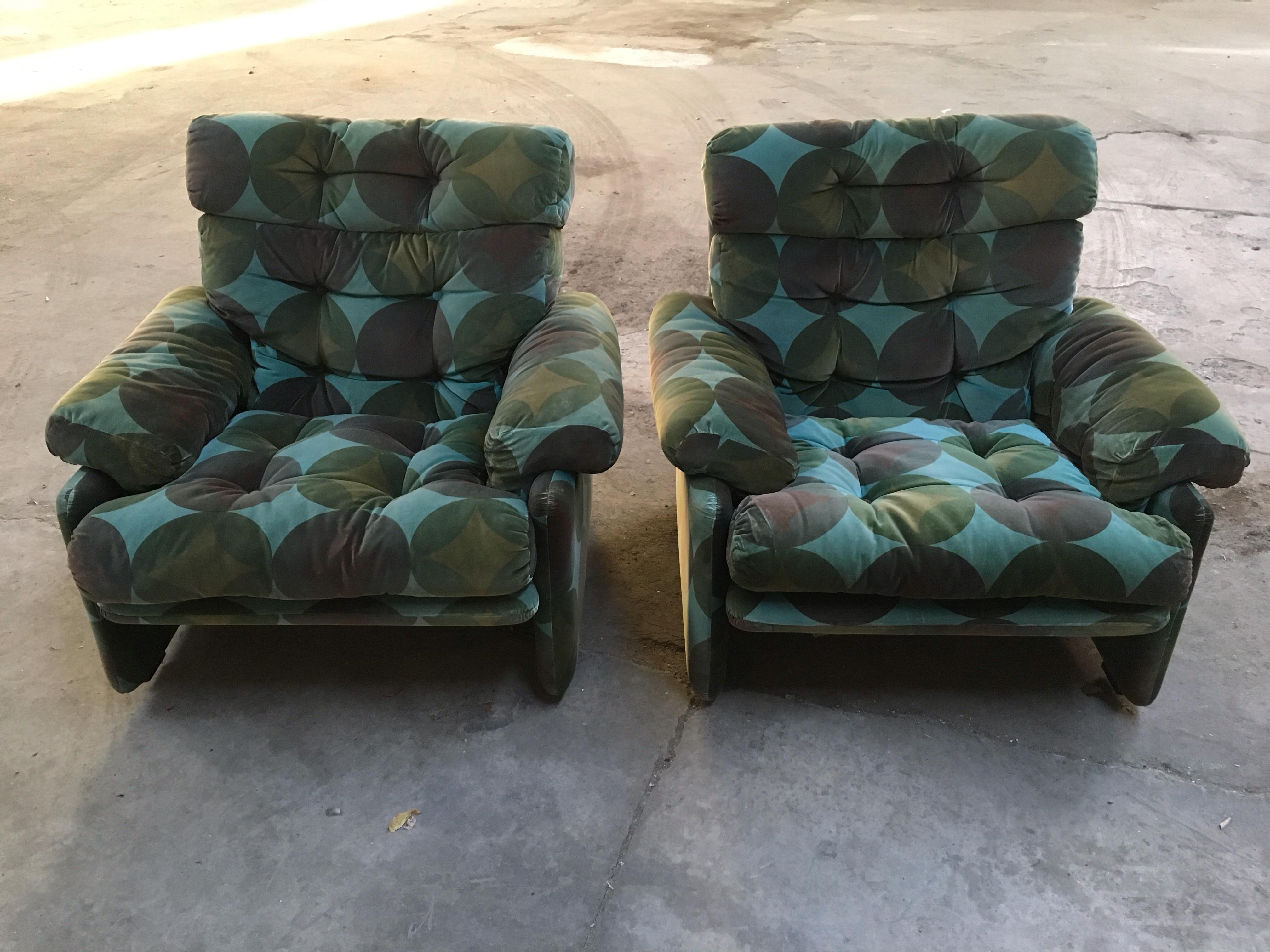 Late 20th Century Mid-Century Modern Italian Pair of C&B Armchairs by Tobia Scarpa, 1970s For Sale