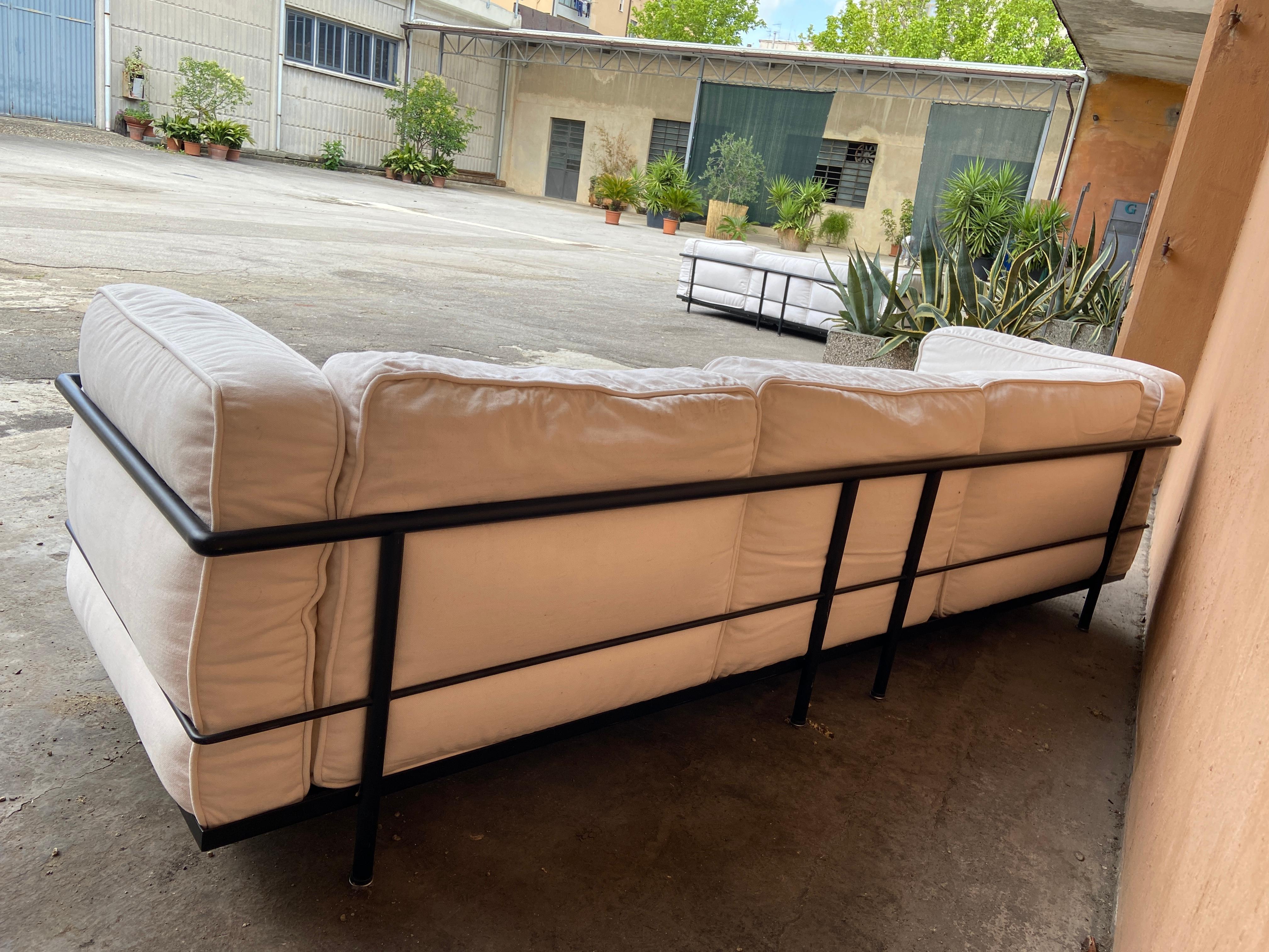 Mid-Century Modern Italian Pair of Triple-Seat Sofas in Le Corbusier LC3 Style 2