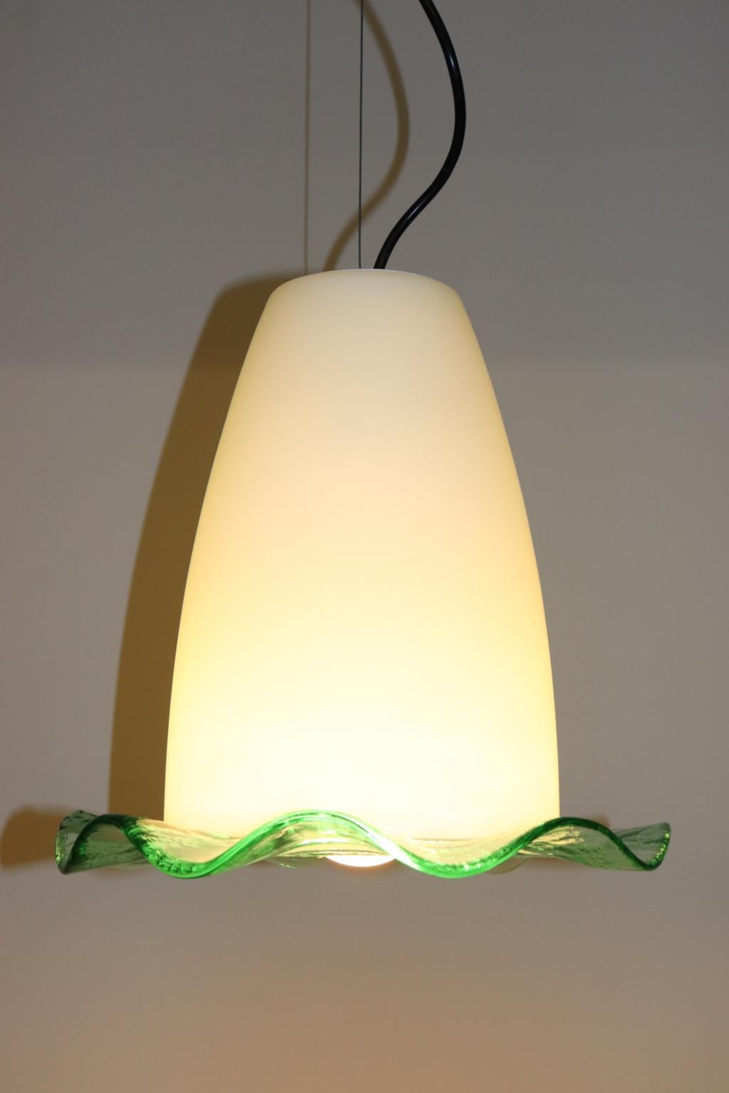 Mid-Century Modern Pendand Lamp Blown Murano Glass White with Green Detail For Sale 2