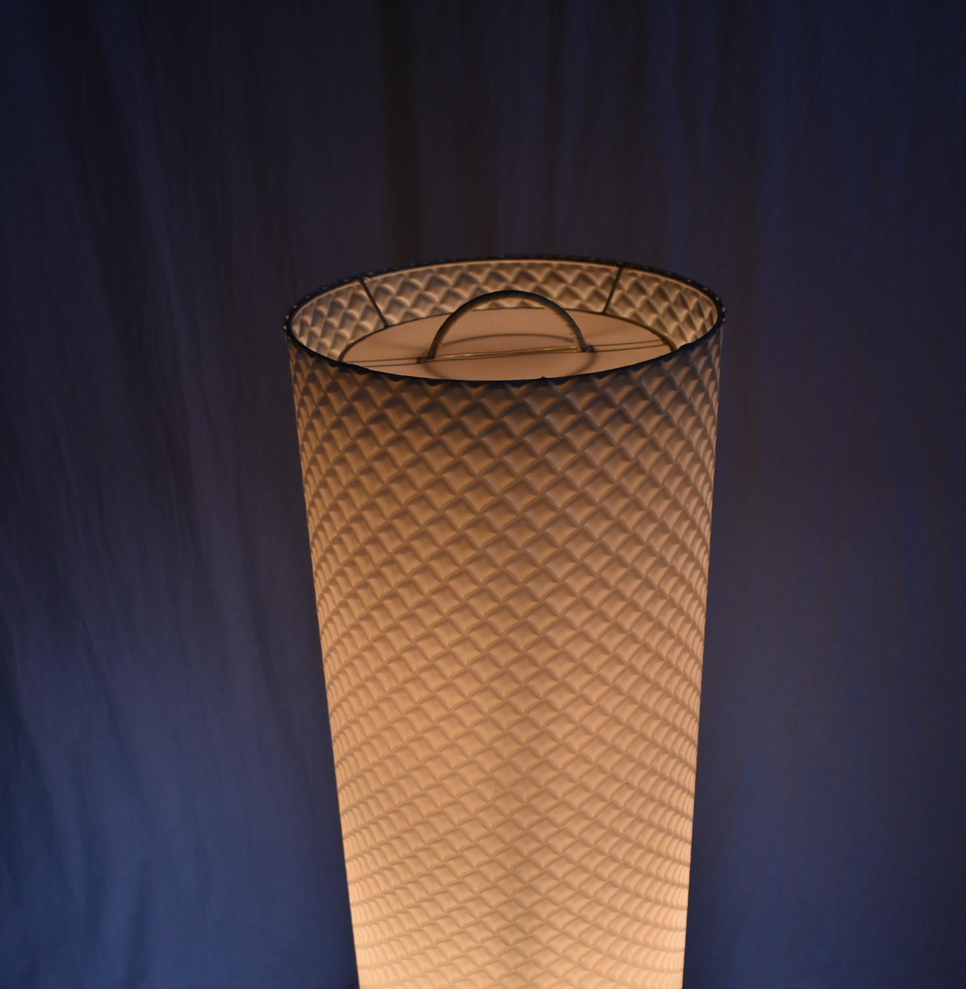 Mid-Century Modern Italian, Plastic Floor Lamp, 60s In Good Condition For Sale In Praha, CZ