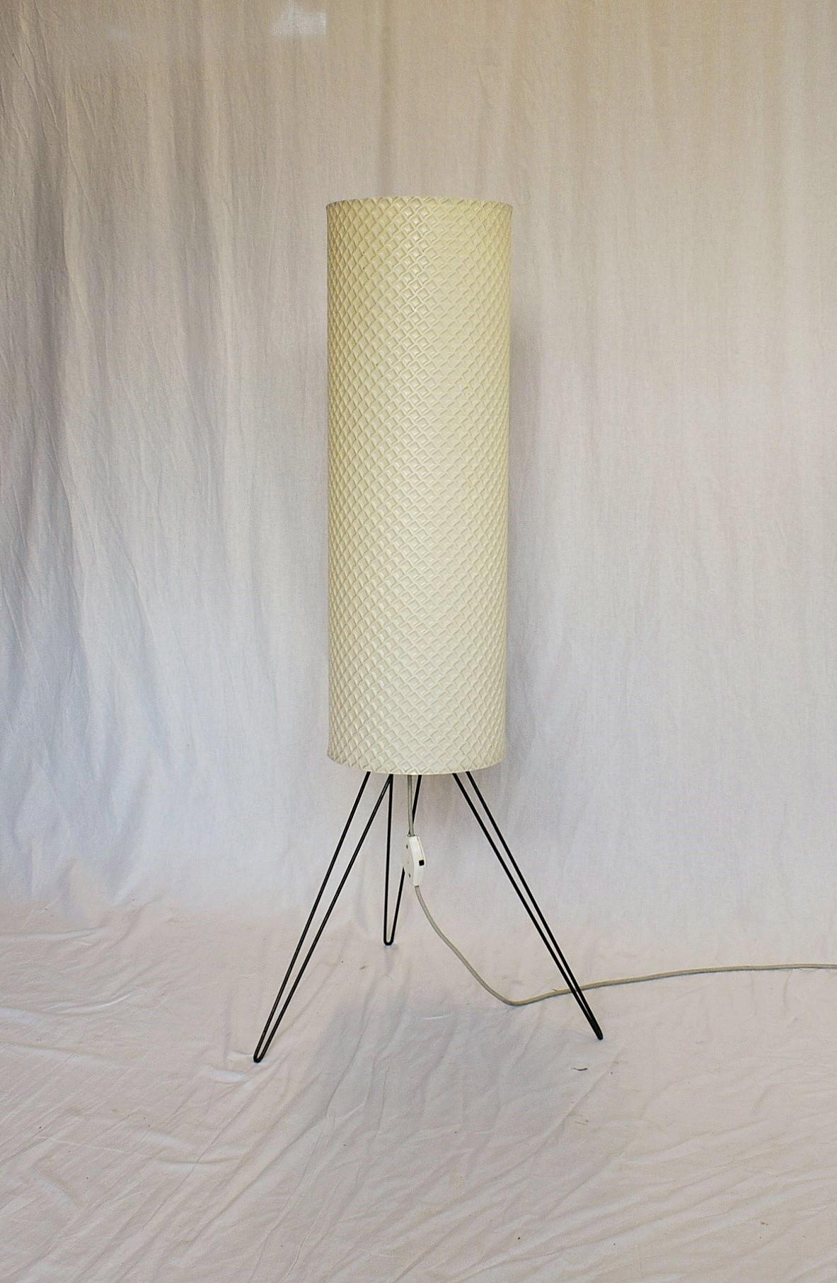 Mid-Century Modern Italian, Plastic Floor Lamp, 60s For Sale 1