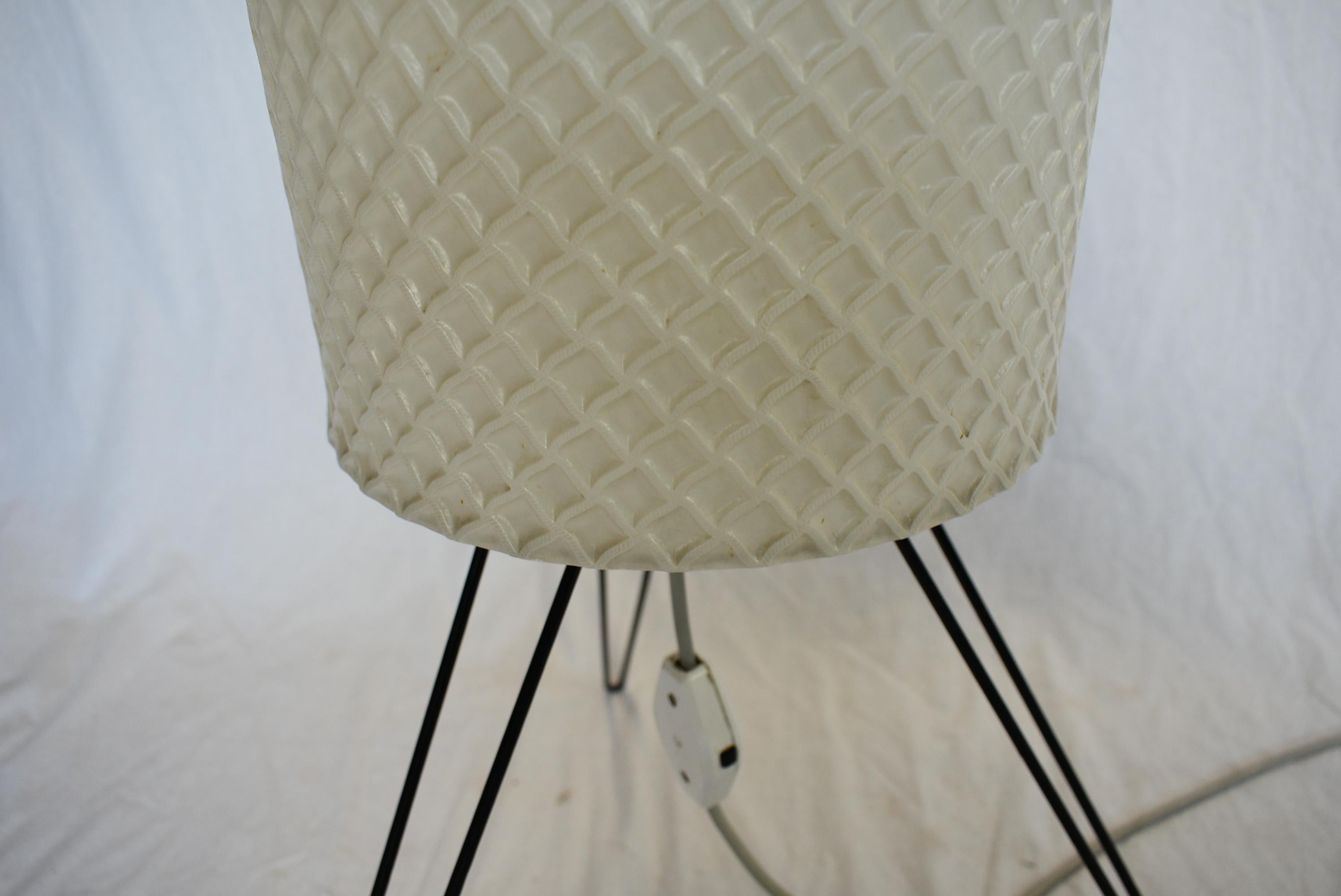 Mid-Century Modern Italian, Plastic Floor Lamp, 60s For Sale 3
