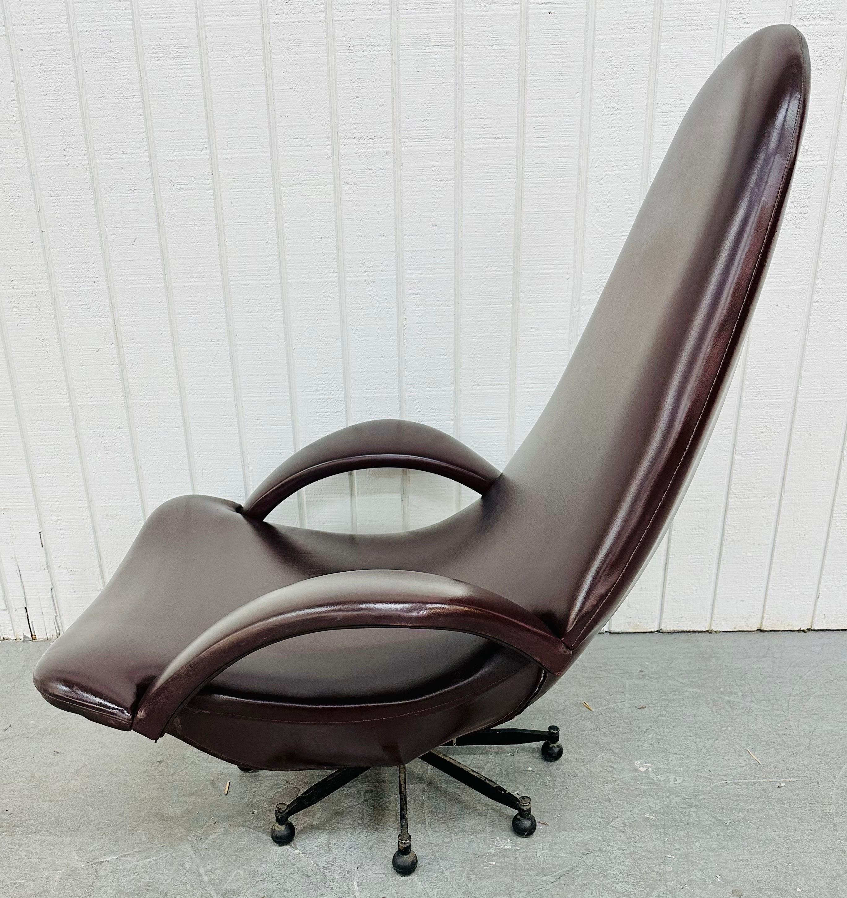 Metal Mid-Century Modern Italian Plum Lounge Chair