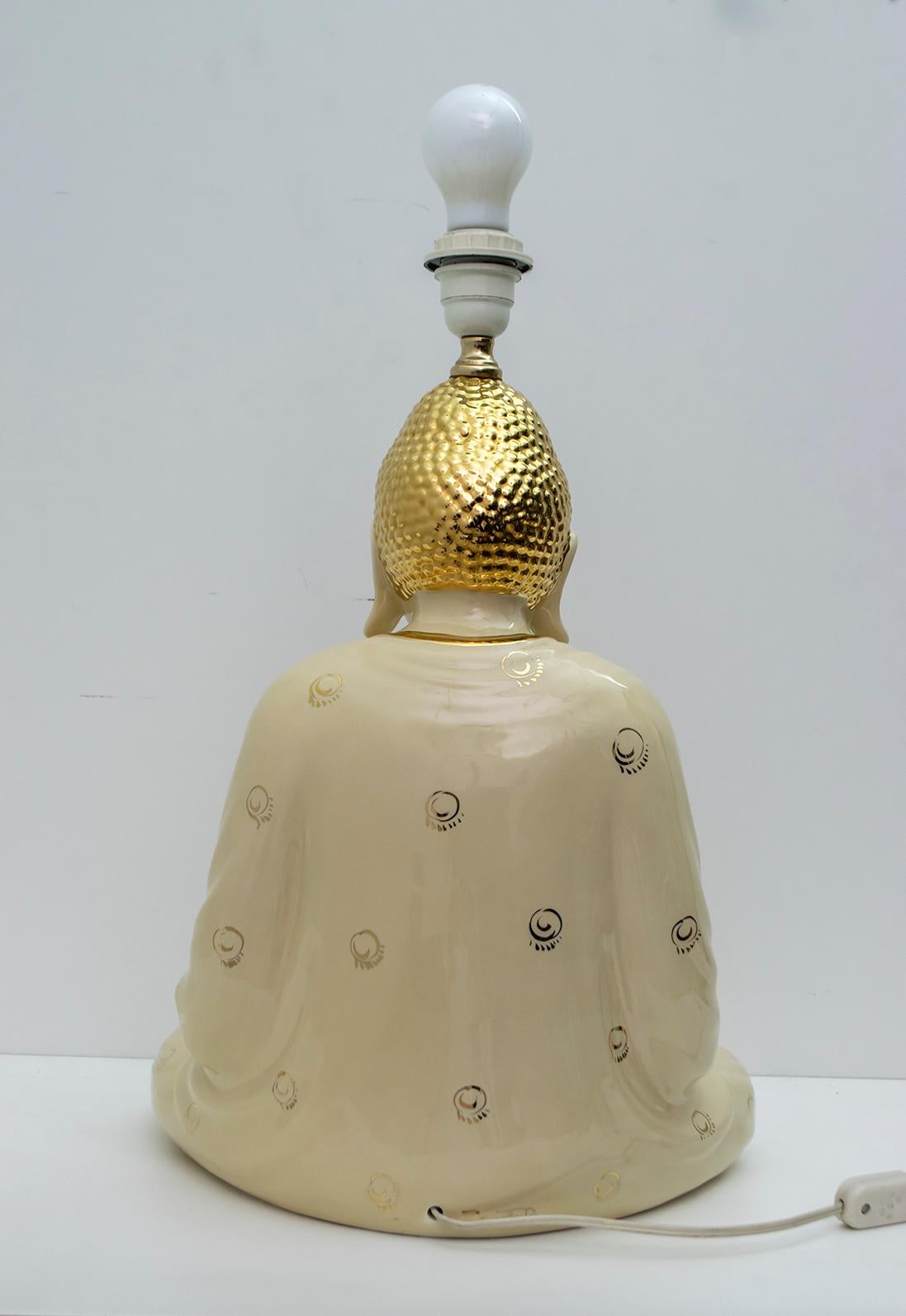 Italiano Lampada da tavolo Buddha in porcellana italiana della metà del secolo scorso di Zanotto, anni '70 in vendita