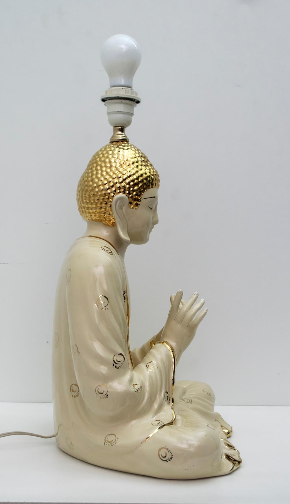 Mid-Century Modern Italian Porcelain Buddha Table Lamp by Zanotto, 1970s In Good Condition For Sale In Puglia, Puglia