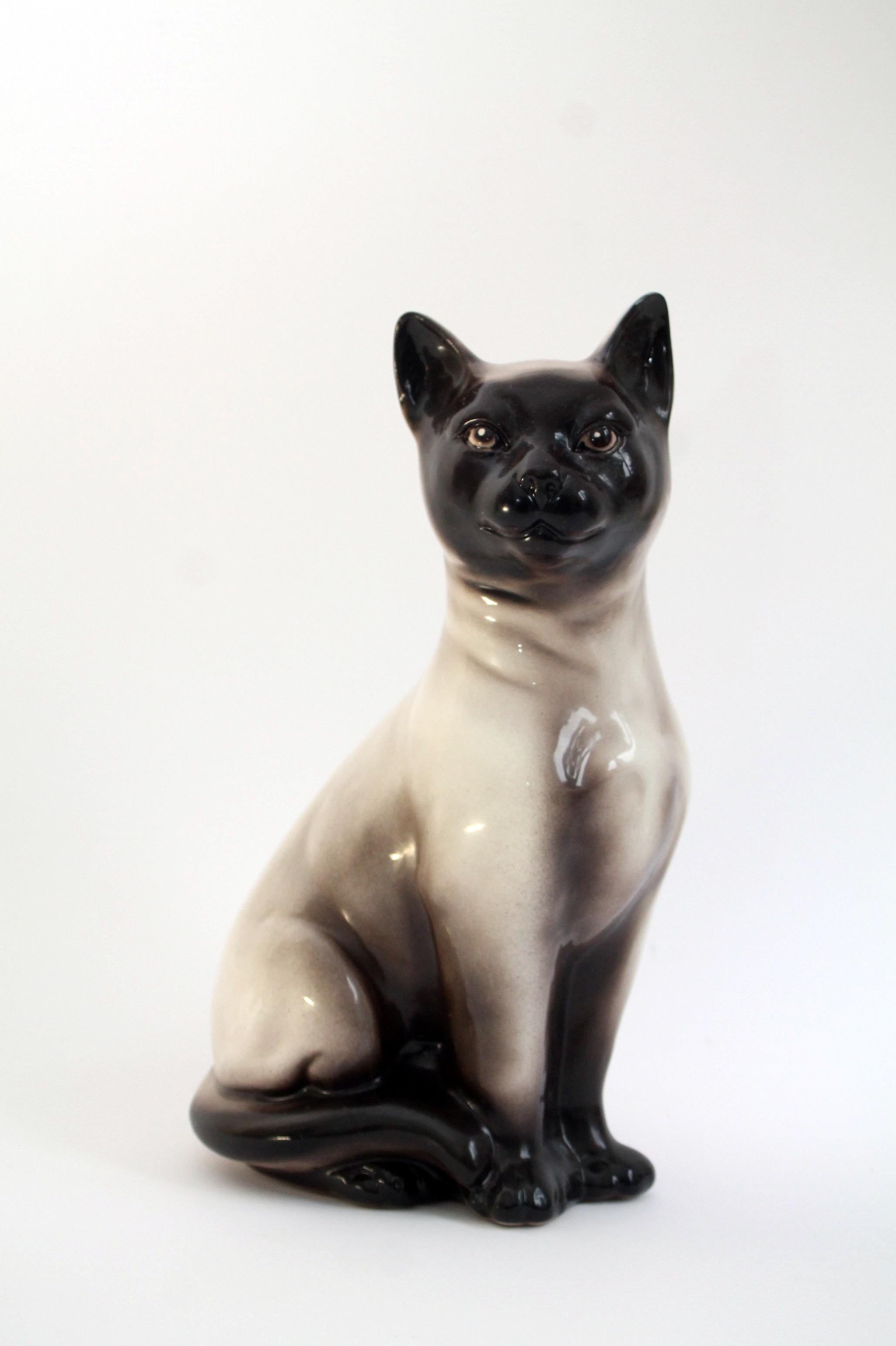Mid-century modern Italian Porcelain Siamese cat (31x18x14cm) Cool retro decor! For Sale 6