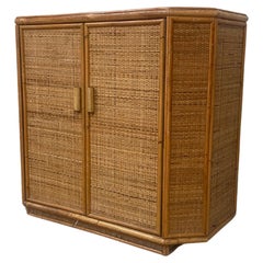Armadio italiano di metà secolo in rattan e bambù degli anni '70