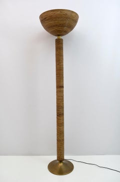 Lampada da terra italiana in ottone e rattan di Vivai del Sud, anni '70, metà del secolo scorso