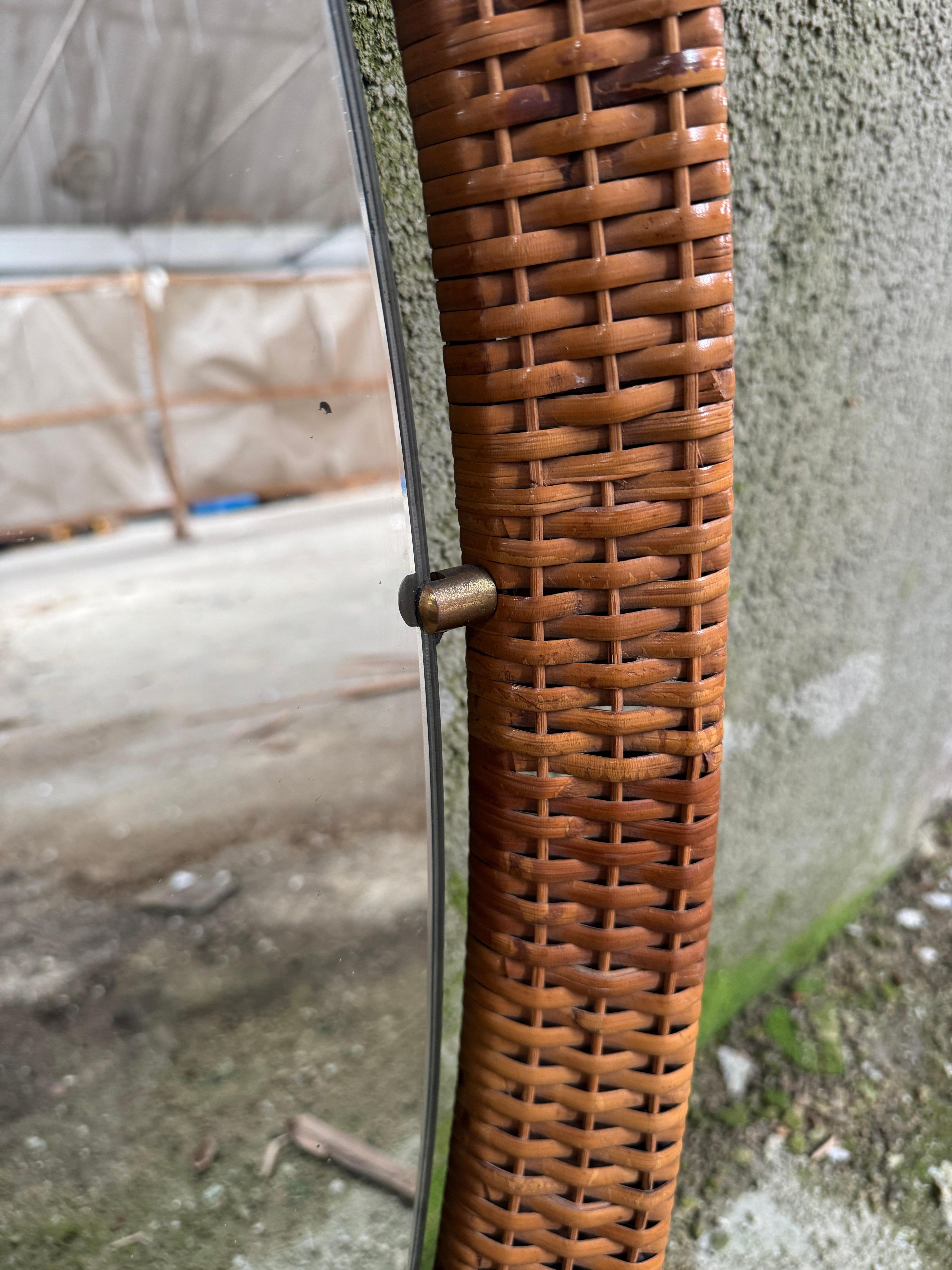 Mid-Century Modern Italian Rattan Wall Mirror with Brass Details. 1960s For Sale 6