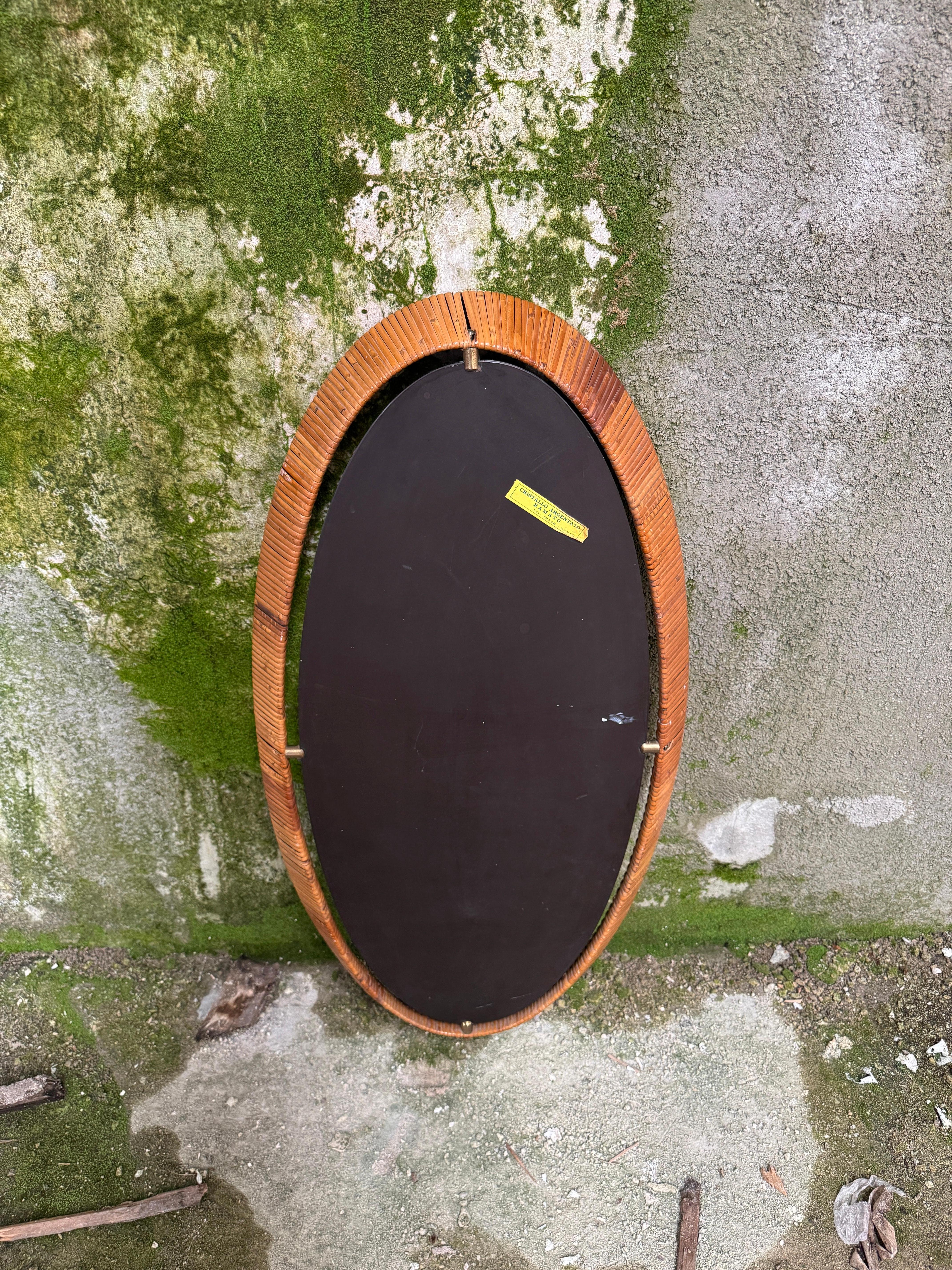 Mid-Century Modern Italian Rattan Wall Mirror with Brass Details. 1960s For Sale 4