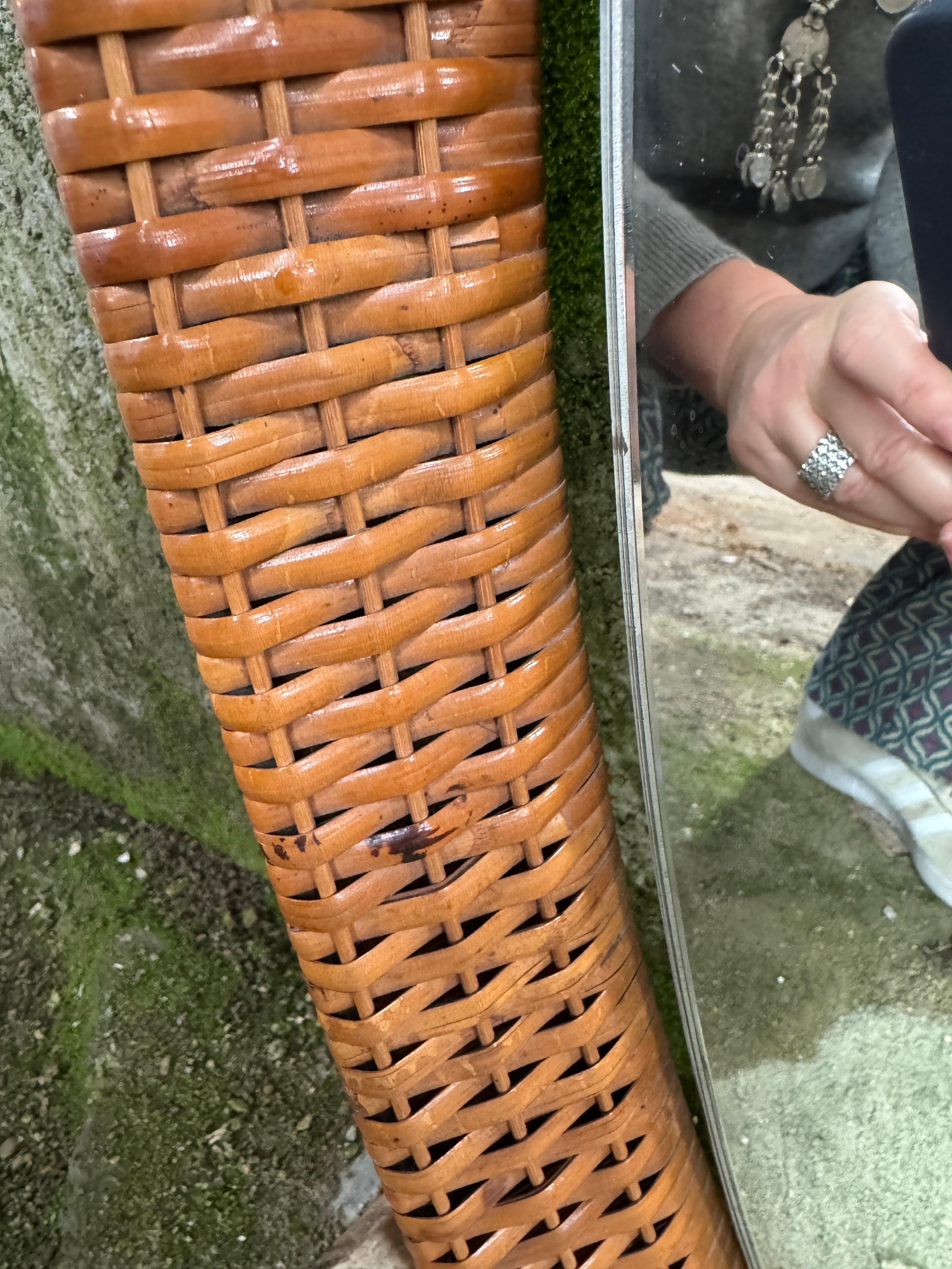 Mid-Century Modern Italian Rattan Wall Mirror with Brass Details. 1960s For Sale 5