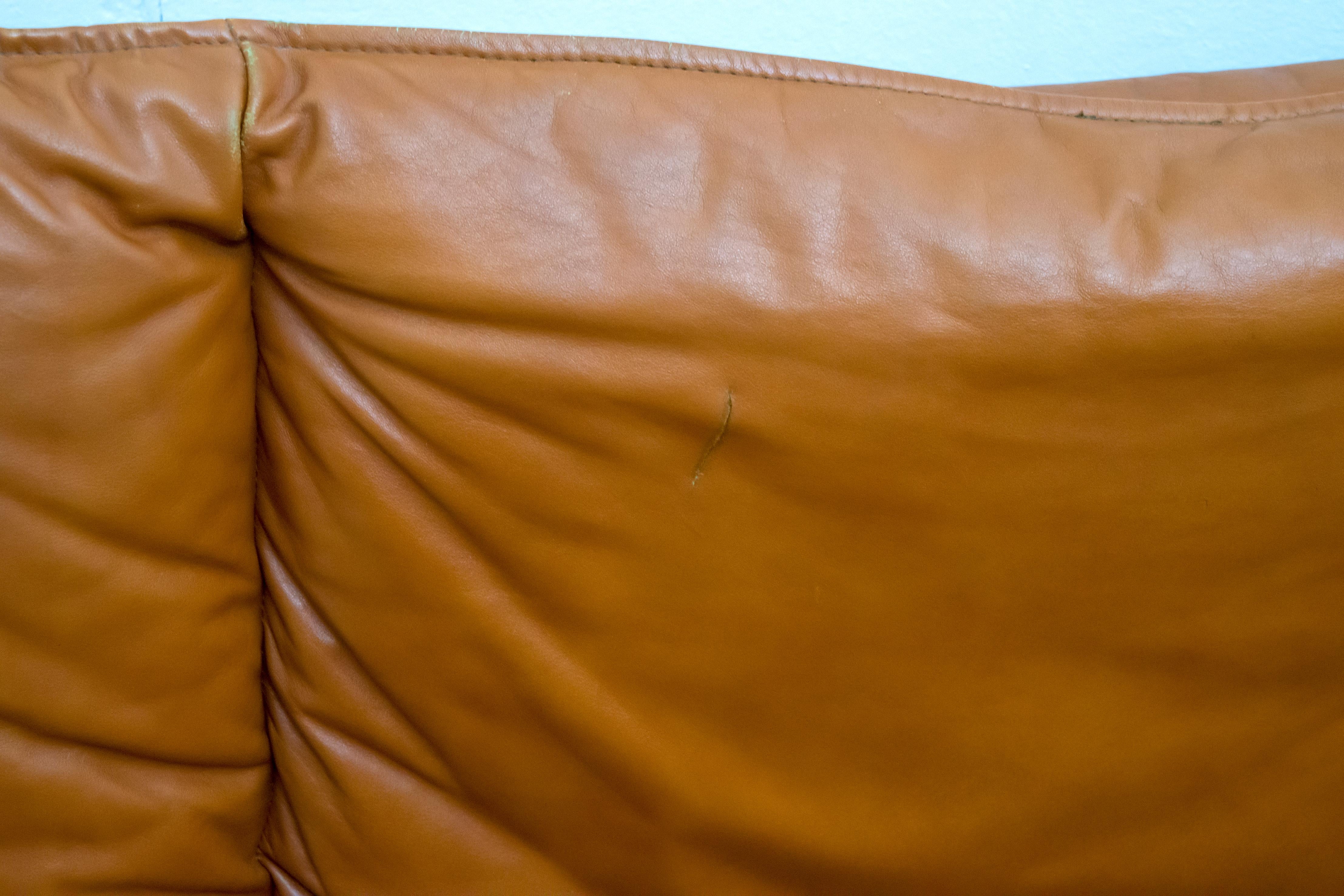 Mid-Century Modern Italian Real Leather Sofa by Cinova, 1964s 5