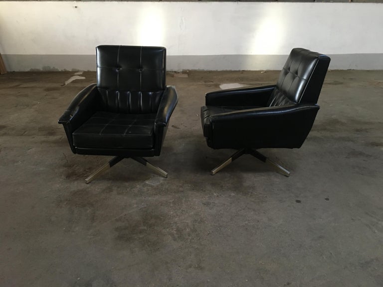 Mid-Century Modern Italian Revolving Office Black Faux Leather Armchairs, 1960s For Sale 1