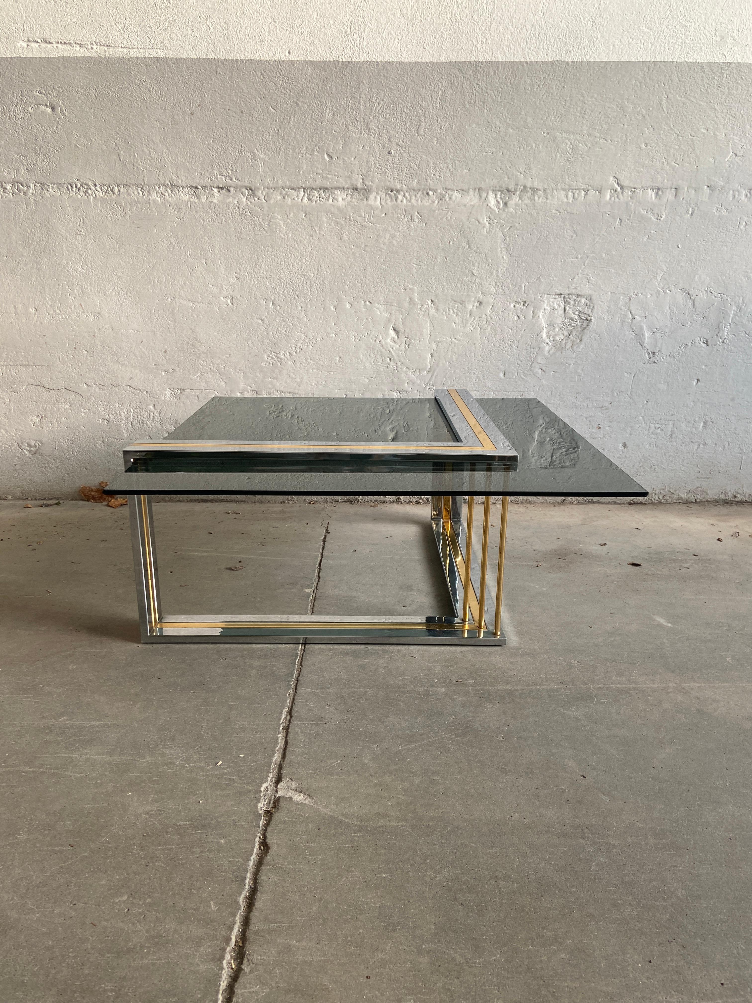 Mid-Century Modern Italian Romeo Rega Coffee Table with Smoked Glass Top, 1970s In Good Condition In Prato, IT