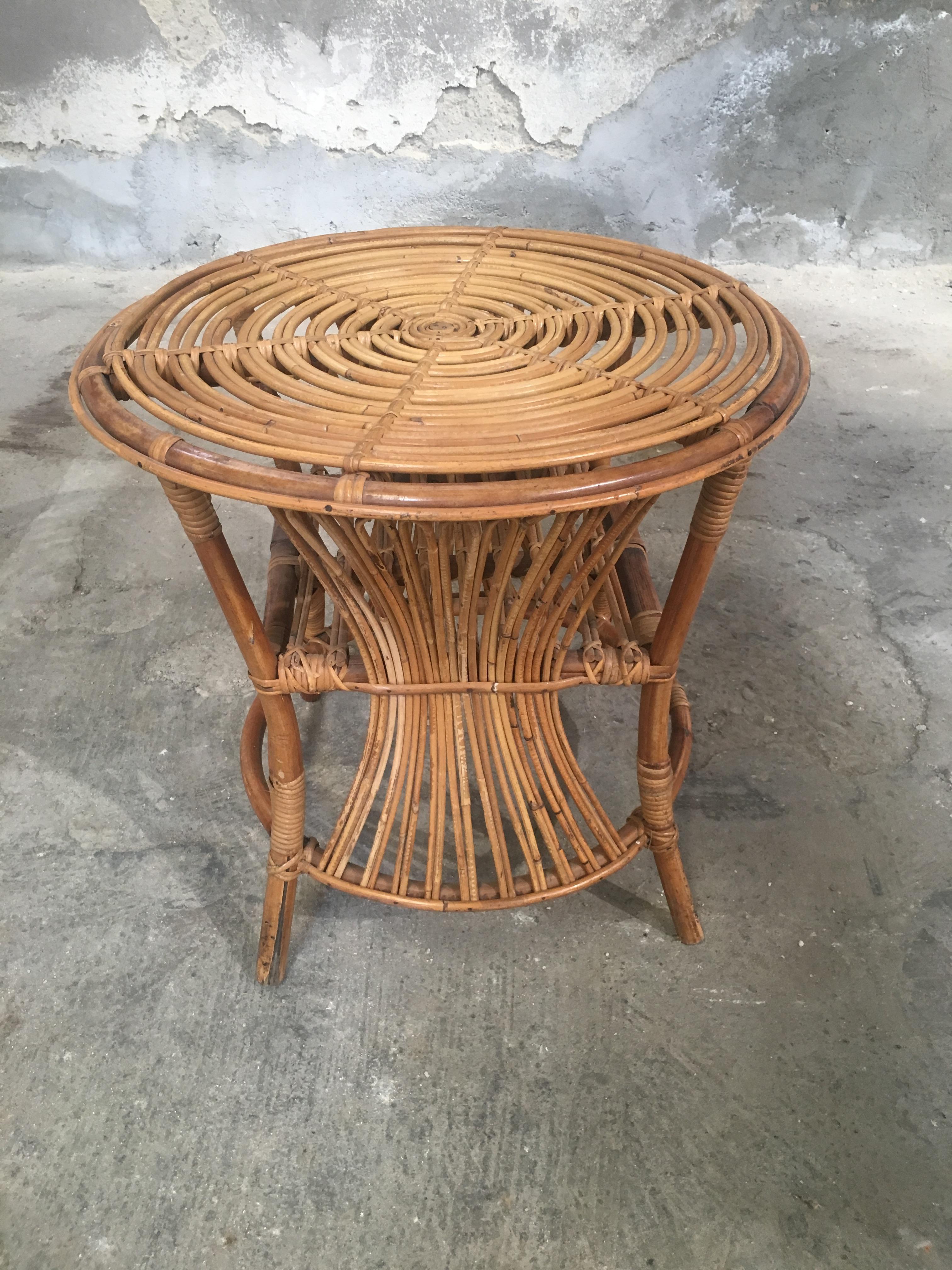 Late 20th Century Mid-Century Modern Italian Round Bamboo and Wicker Side Table, 1970s