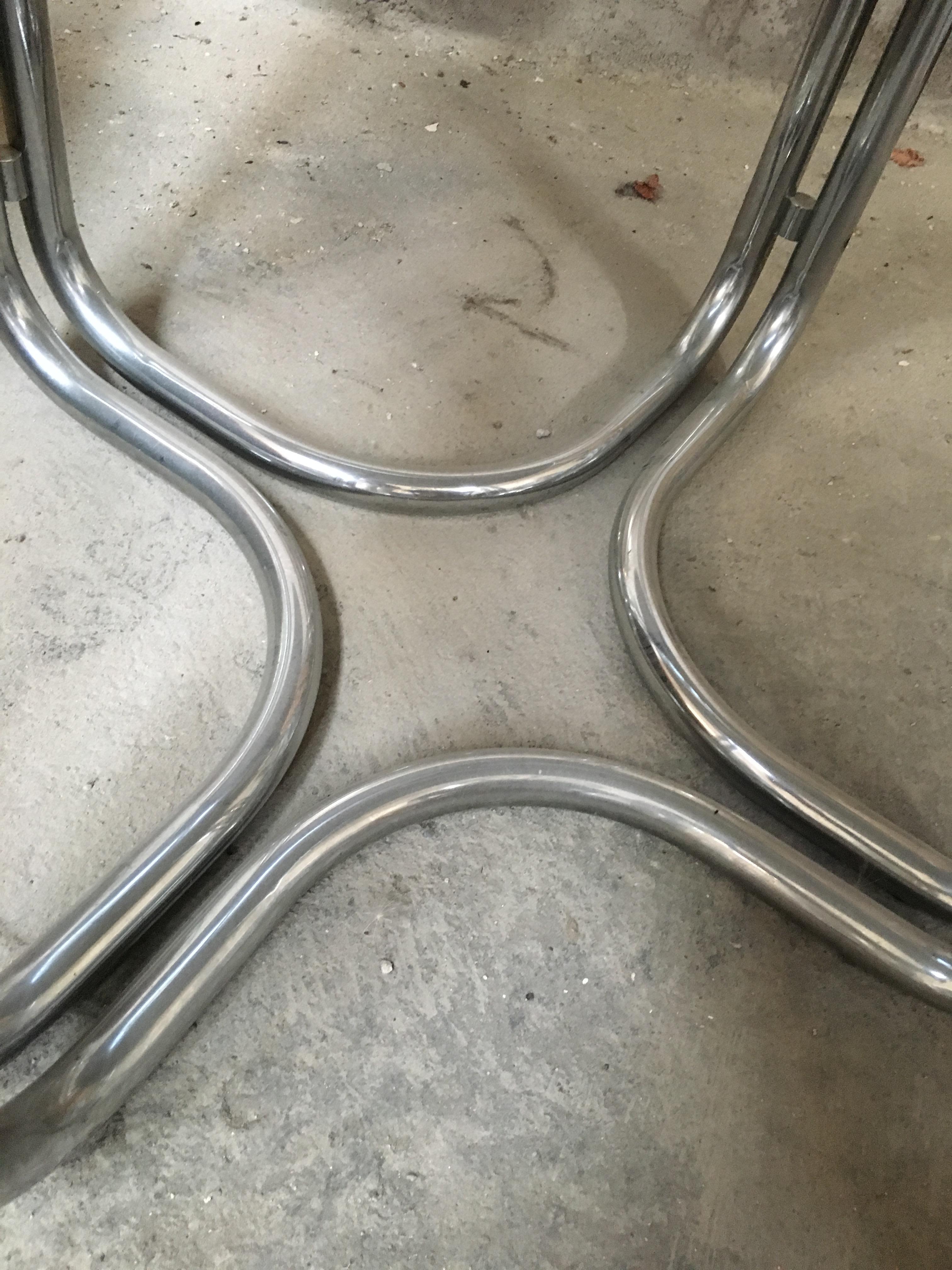 Late 20th Century Mid-Century Modern Italian Round Chrome Dining Table by Giotto Stoppino, 1970s