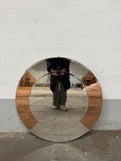 Mid-Century Modern Italian Round Shaped Cristal Arte Wall Mirror. 1970s