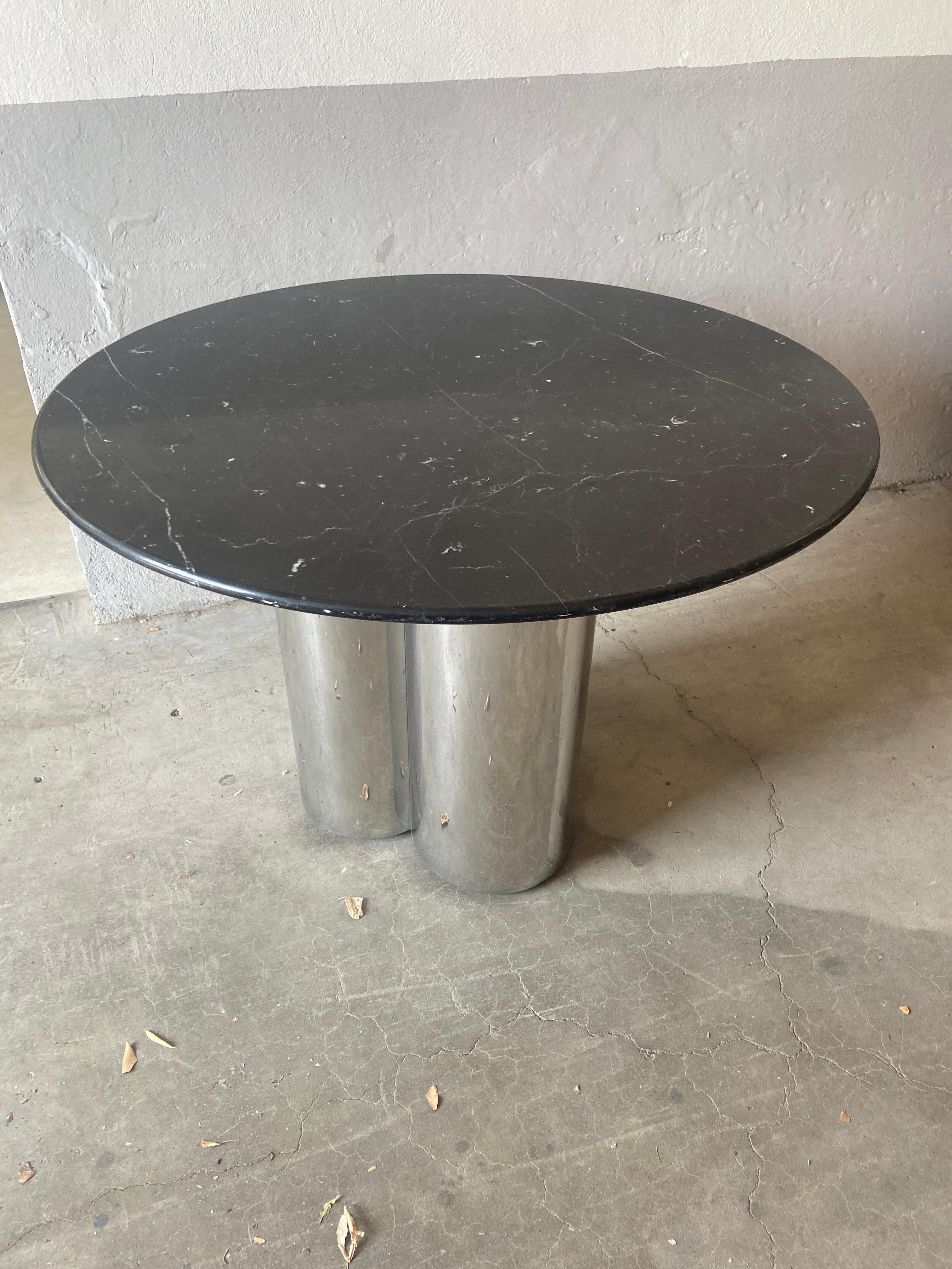 Late 20th Century Mid-Century Modern Italian Round Table with Marquina Marble Top, 1970s For Sale