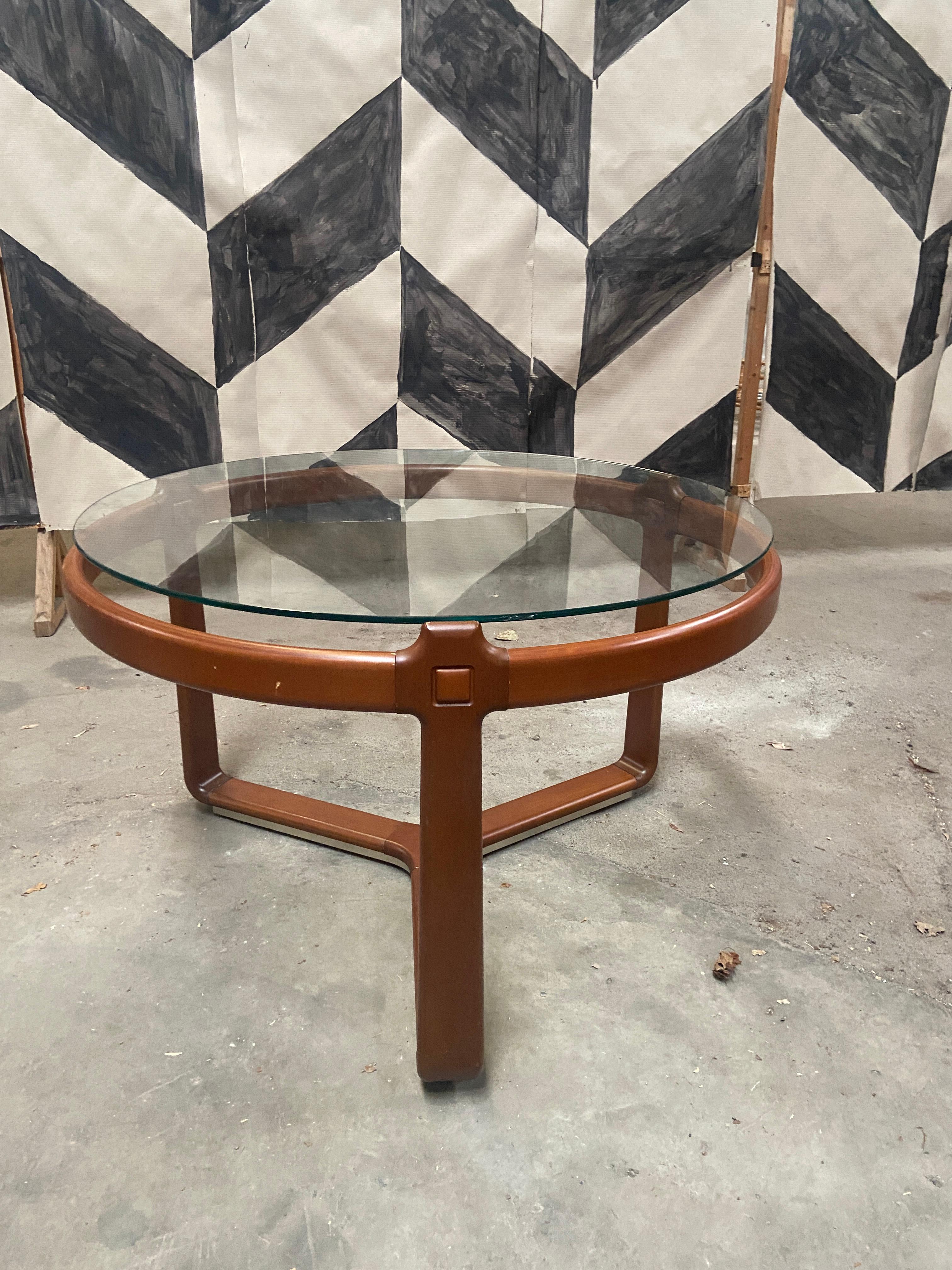 Mid-Century Modern Italian Round Table with Smoked Glass Top and 3 Wooden Chairs For Sale 1