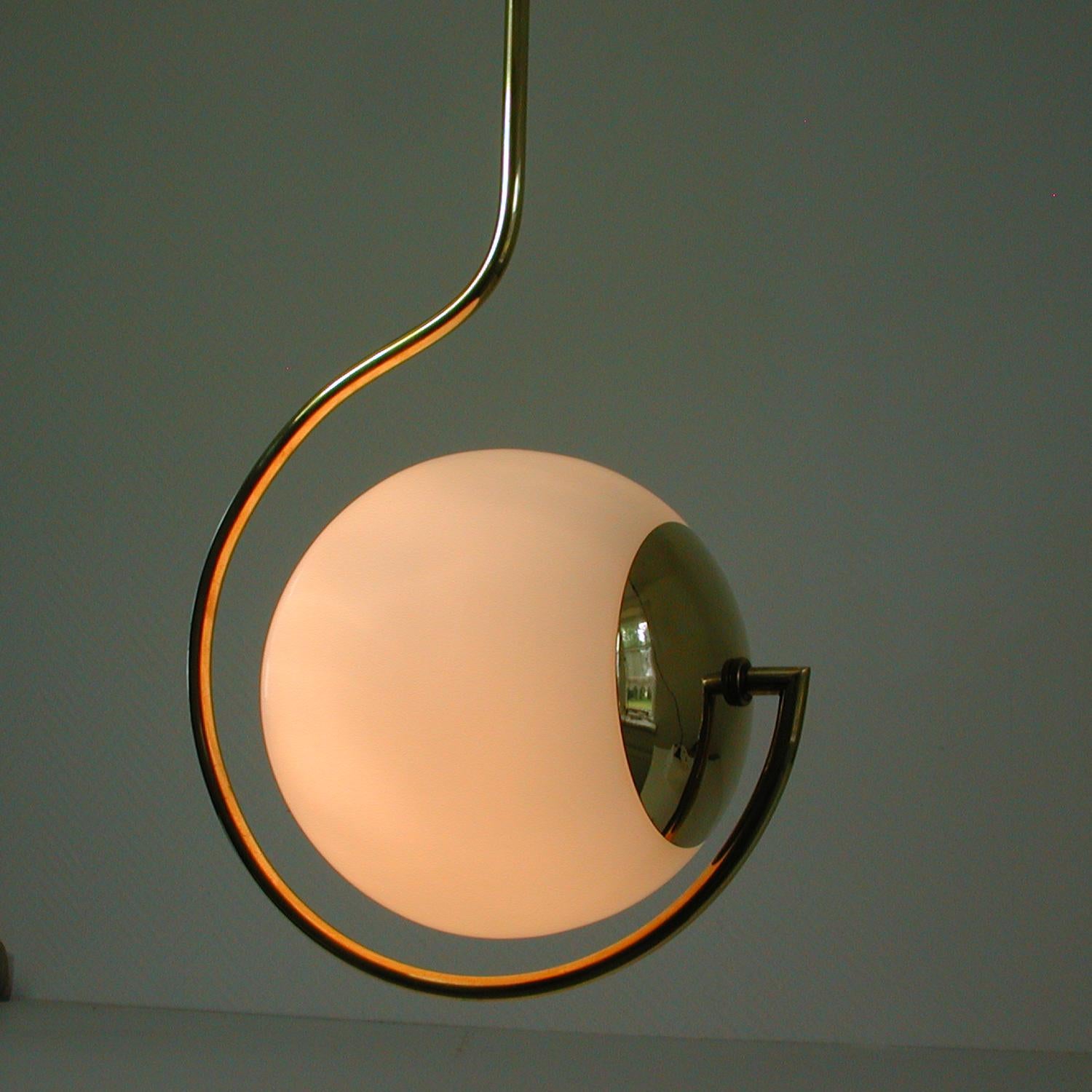 Mid-Century Modern Italian Satinated Glass and Brass Pendant Chandelier, 1950s 3