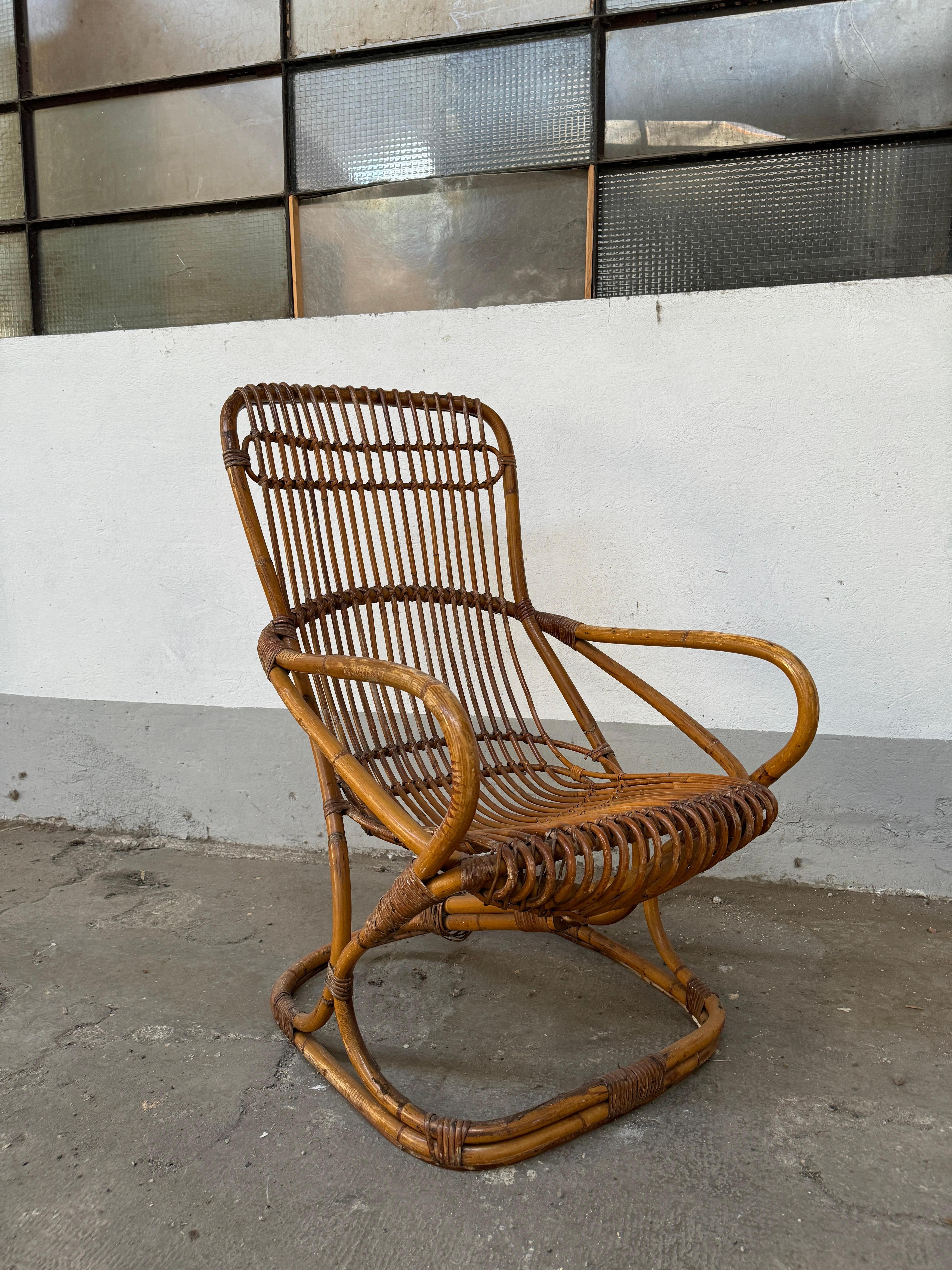 Fine XX secolo Set di 4 poltrone in bambù e rattan di Tito Agnoli, in stile Mid-Century Modern in vendita