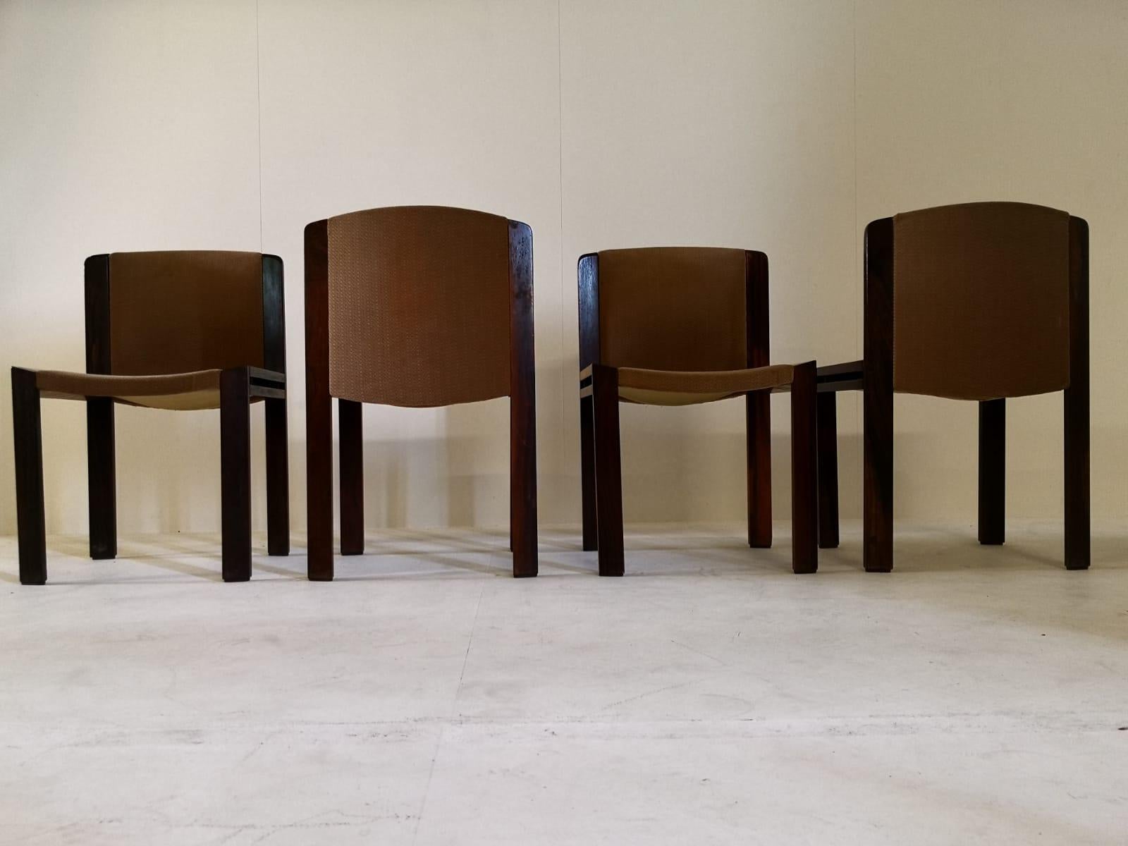 Mid-Century Modern Italian set of 4 chairs model 300 by Joe Colombo, 1965.