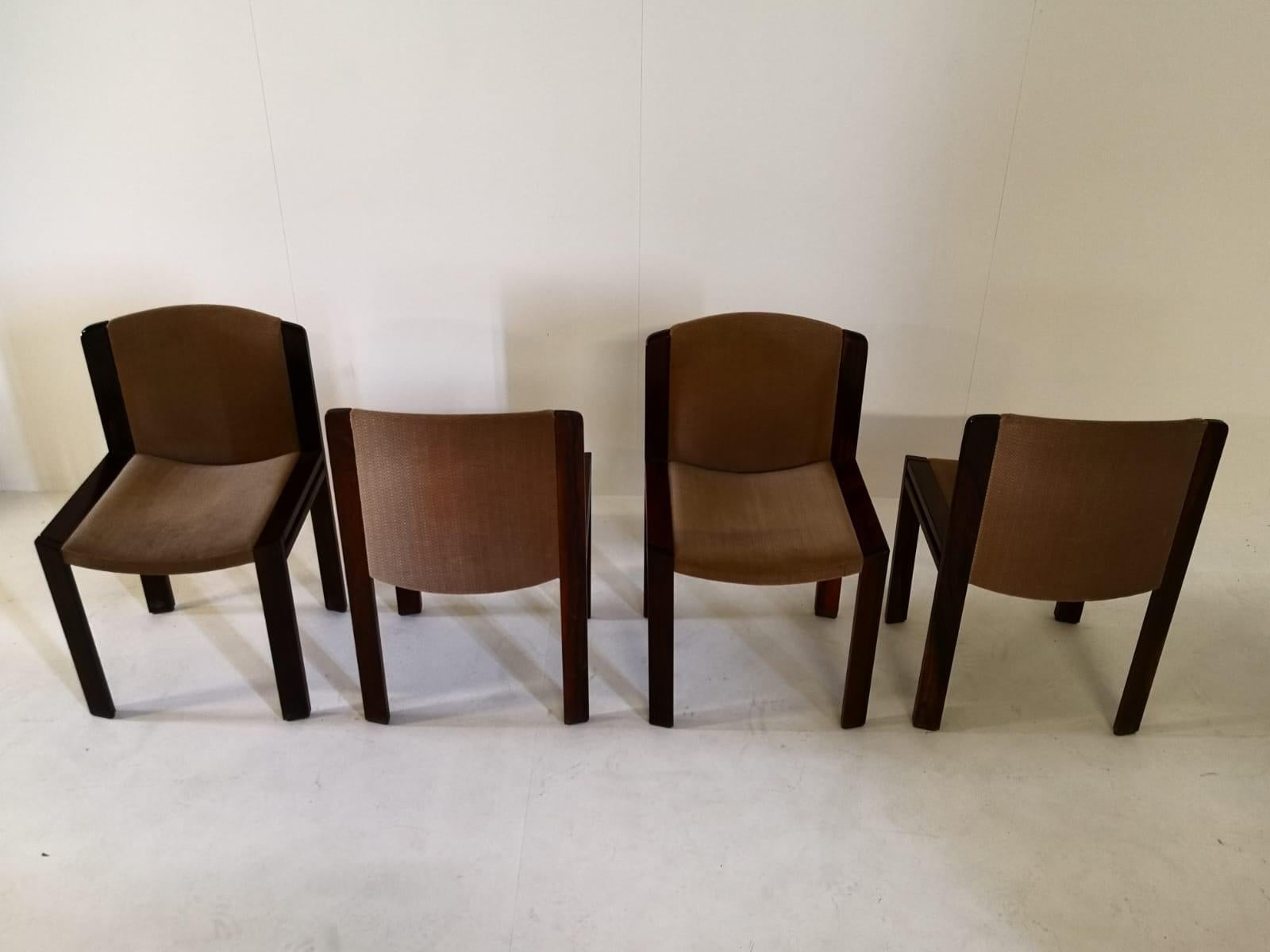 Fabric Mid-Century Modern Italian Set of 4 Chairs Model 300 by Joe Colombo, 1965