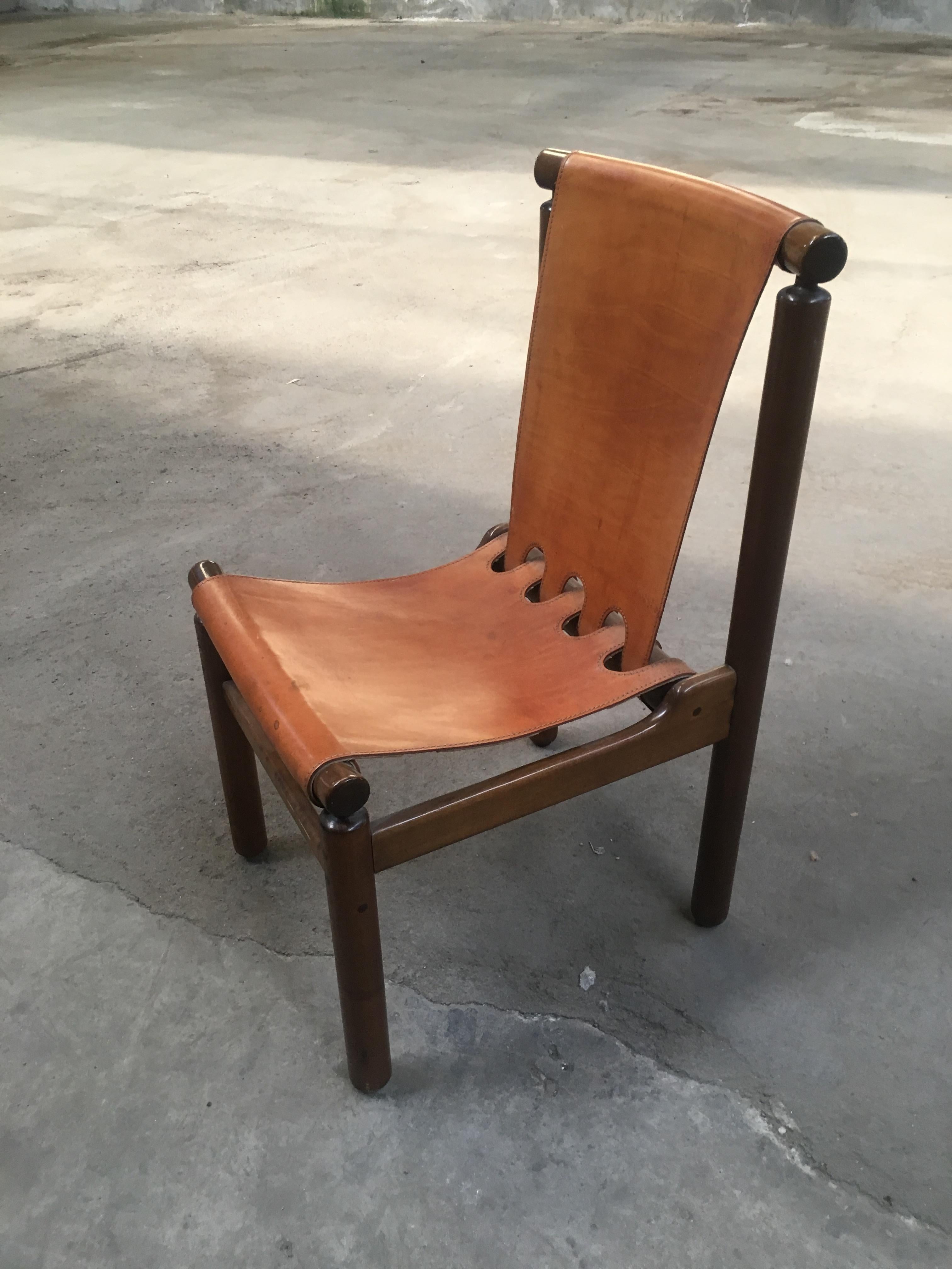 Mid-Century Modern Italian Set of 4 Leather D Dining Chairs by Ilmari Tapiovaara In Good Condition For Sale In Prato, IT