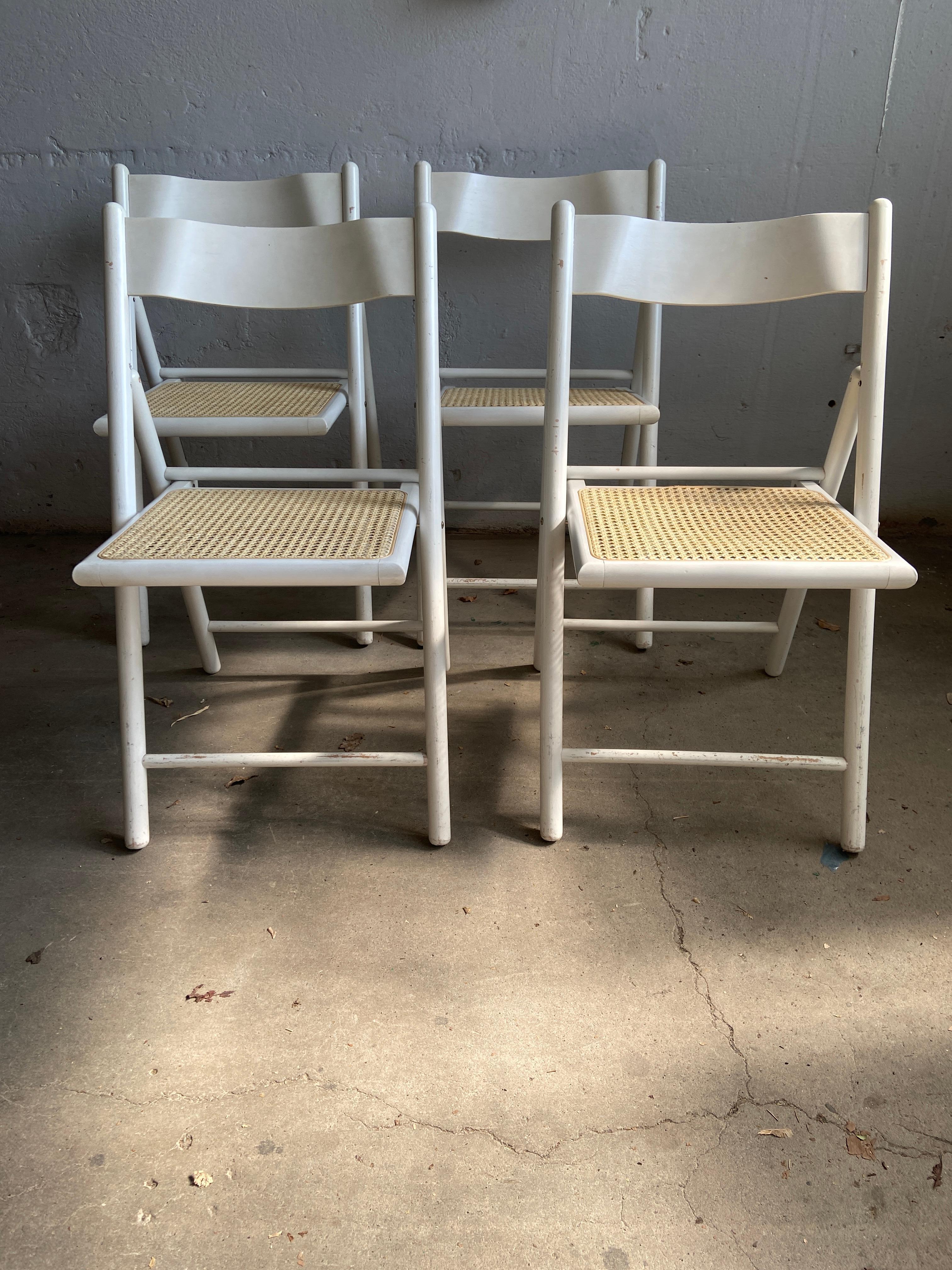 Mid-Century Modern Italian Set of 4 Wooden Folding Chairs with Vienna Straw Seat 2