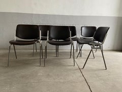 Mid-Century Modern Italian Set of 6 Stackable Chairs by G. Piretti for Castelli