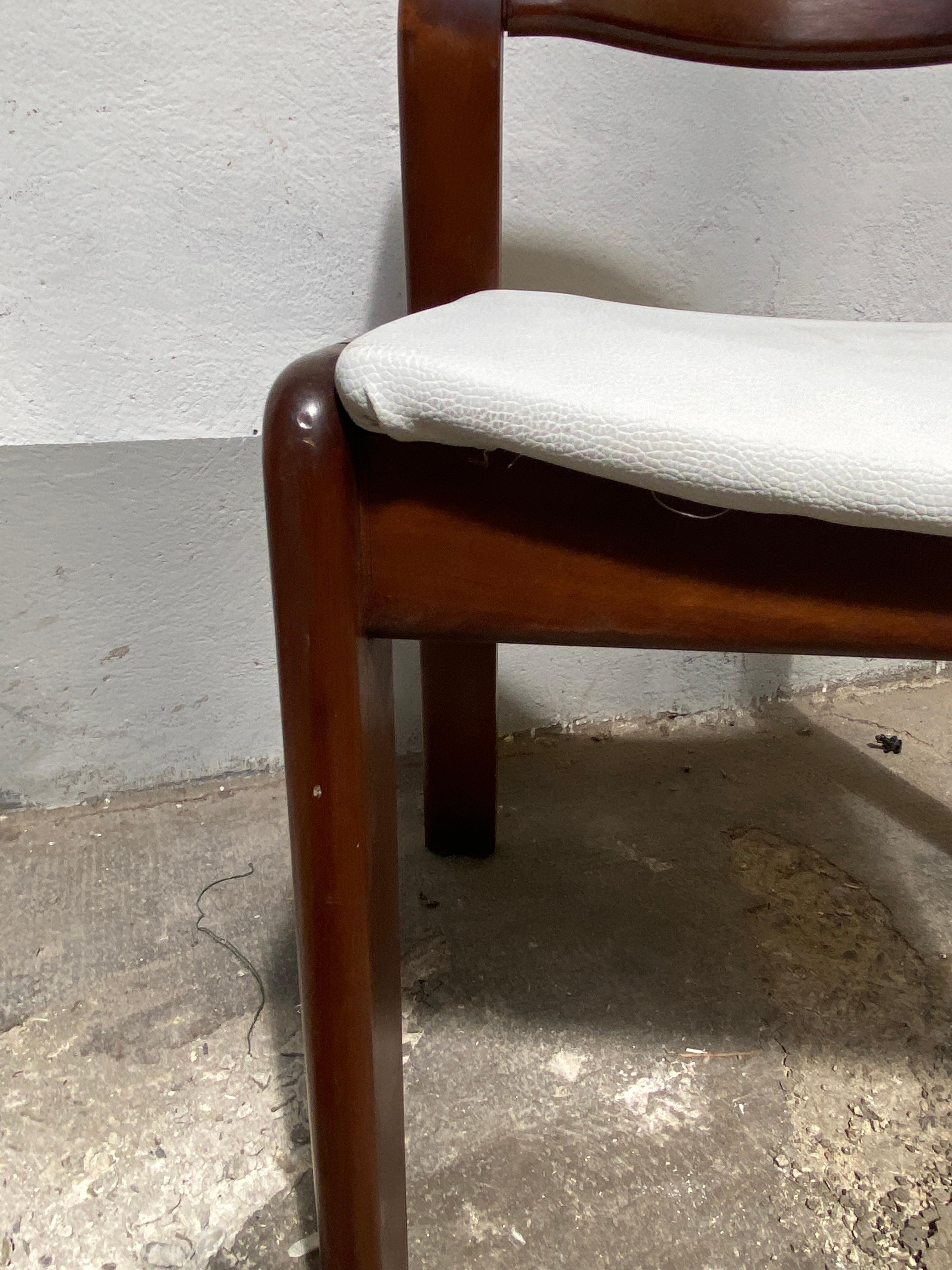 Mid-Century Modern Italian Set of 8 Walnut Dining Chairs with Faux Leather Seat For Sale 9