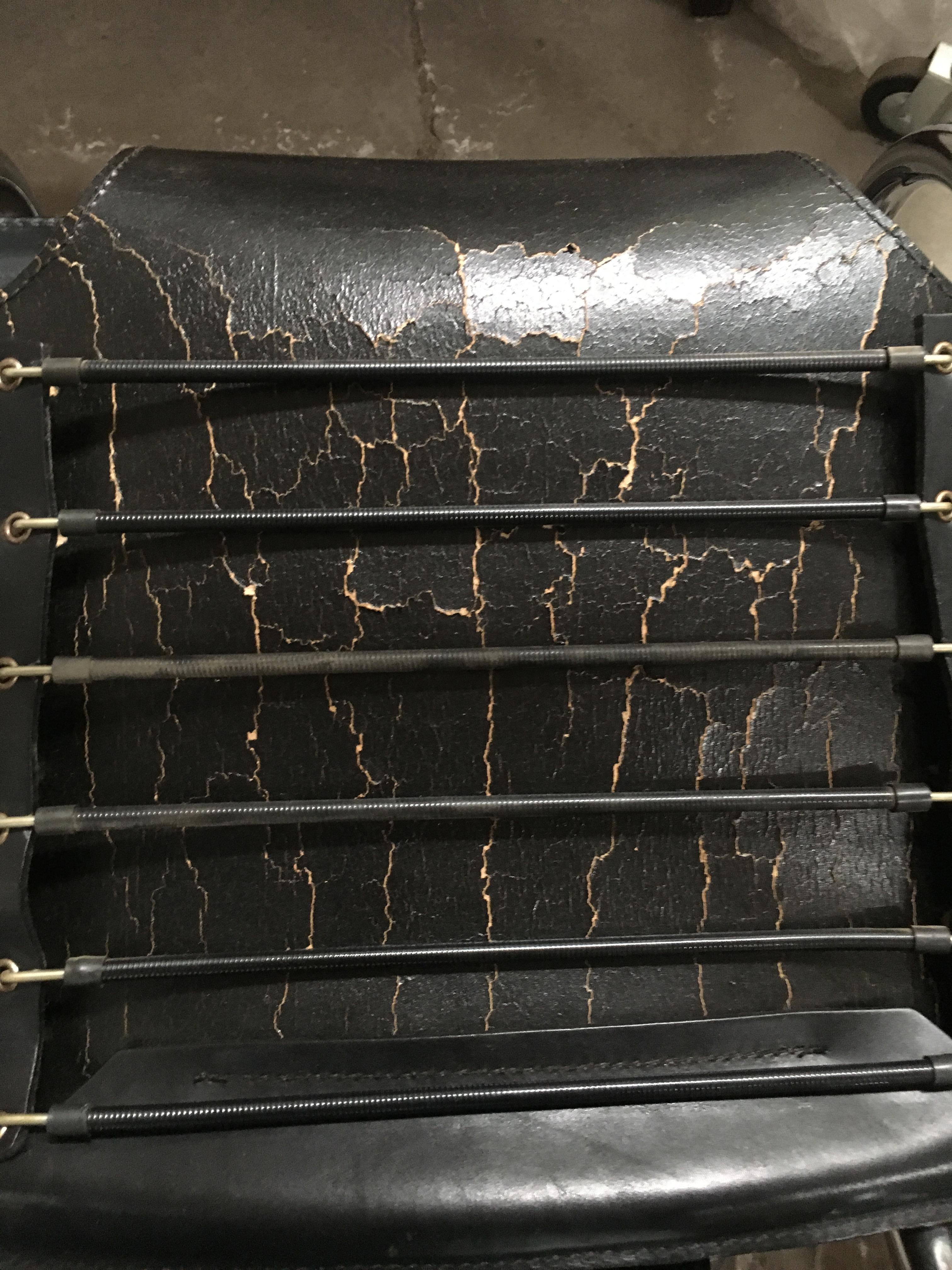 Mid-Century Modern Italian Set of Carlo Bartoli Black Leather Cantilever Chairs For Sale 6