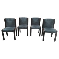 Mid-Century Modern Italian Set of Four Dining Chairs in the Style of Joe Colombo