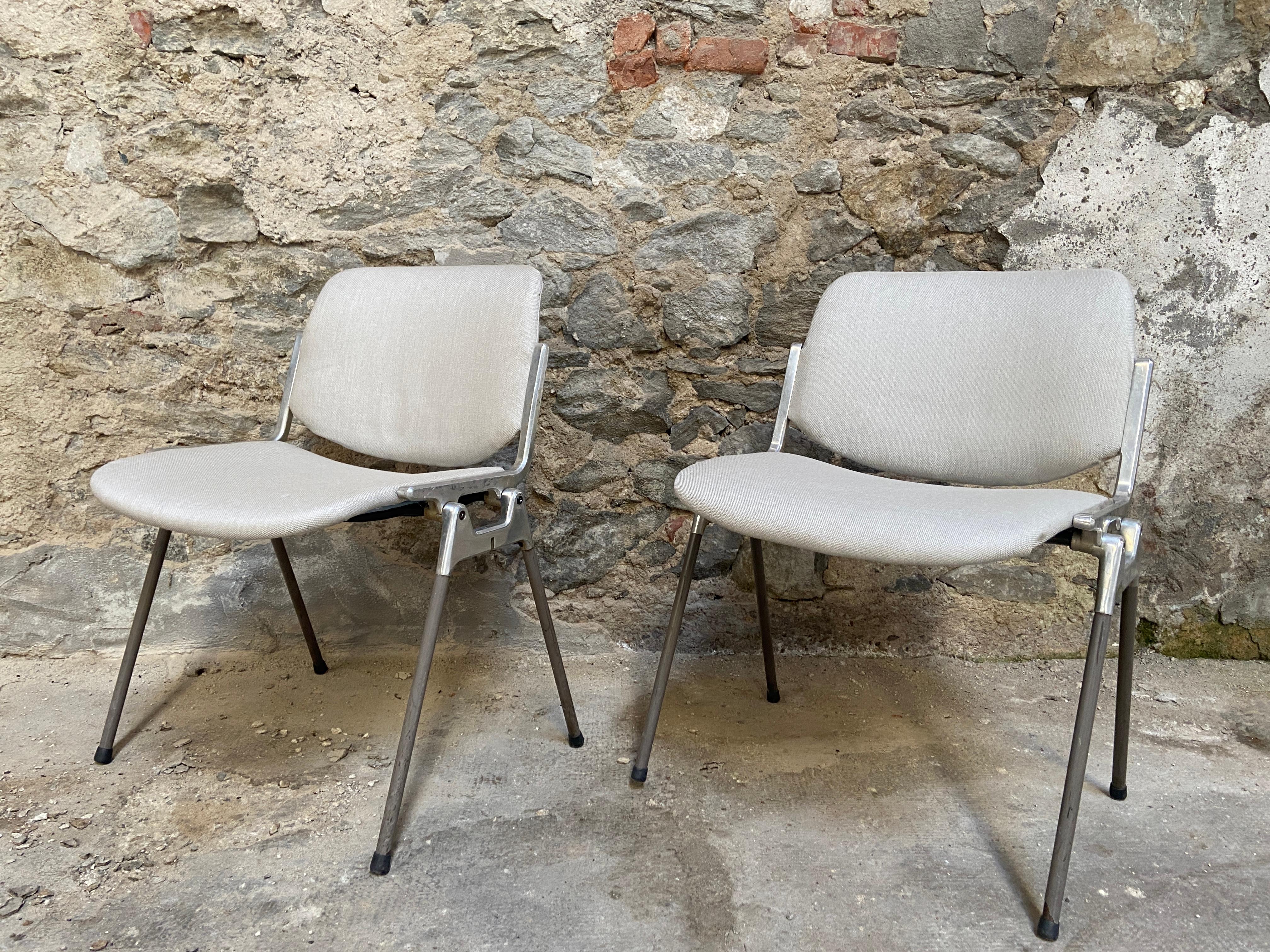 Aluminum Mid-Century Modern Italian Set of Four Dsc 106 Chairs by Anonima Castelli, 1960s For Sale