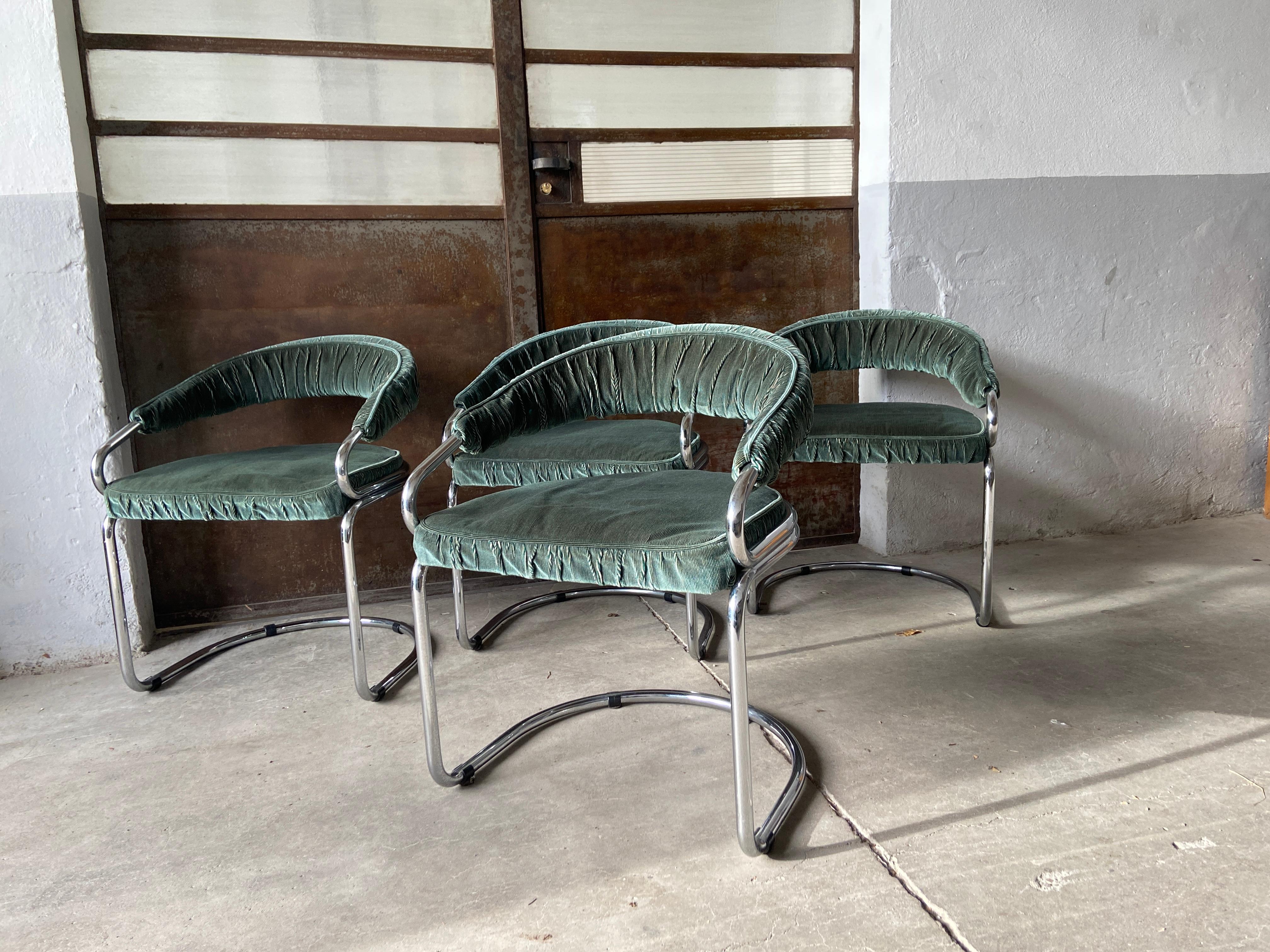 Late 20th Century Mid-Century Modern Italian Set of Four Giotto Stoppino Dining Chairs, 1970s