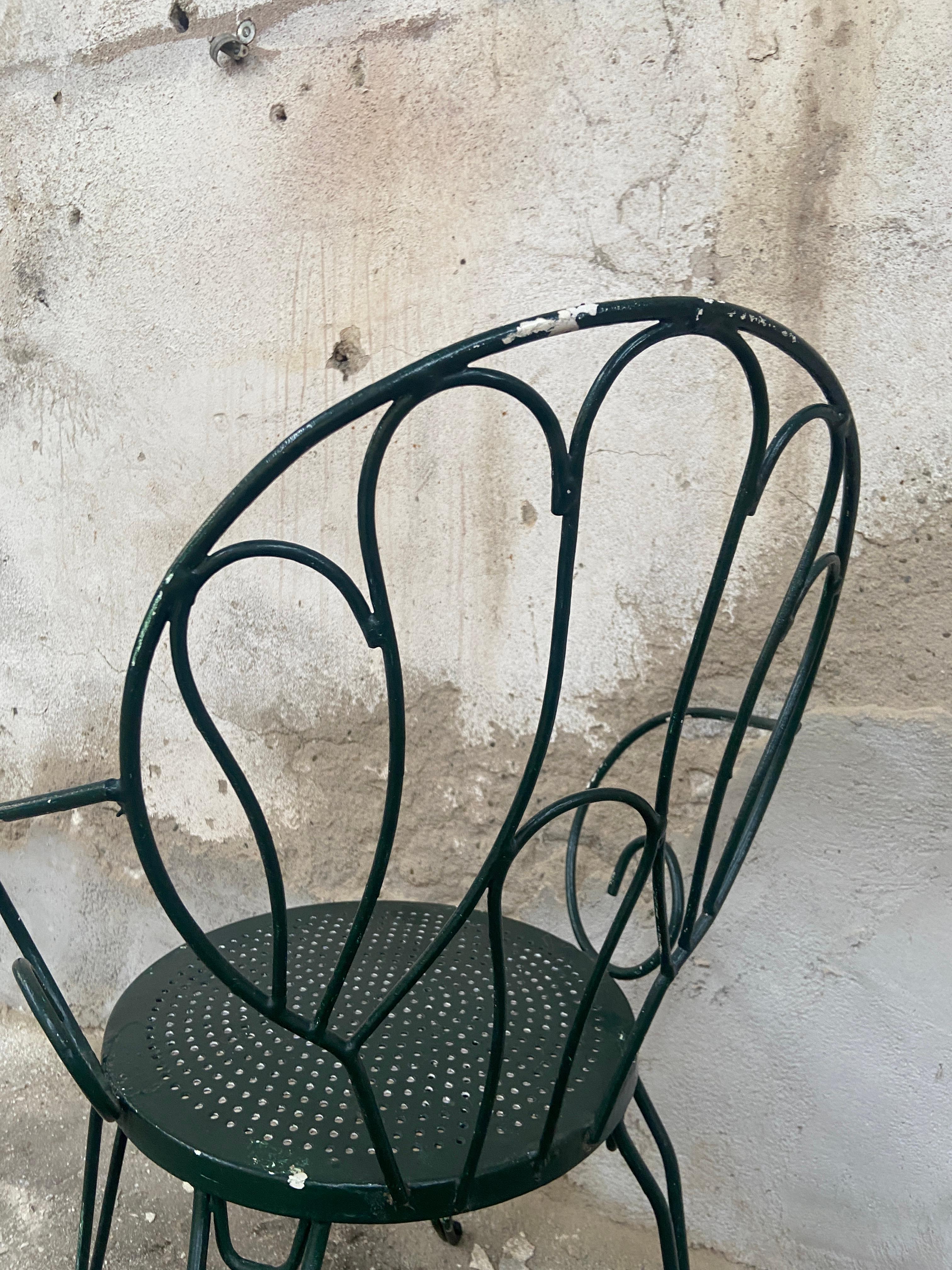 Mid-Century Modern Italian Set of Green Painted Iron Garden Chairs from 1960s For Sale 10