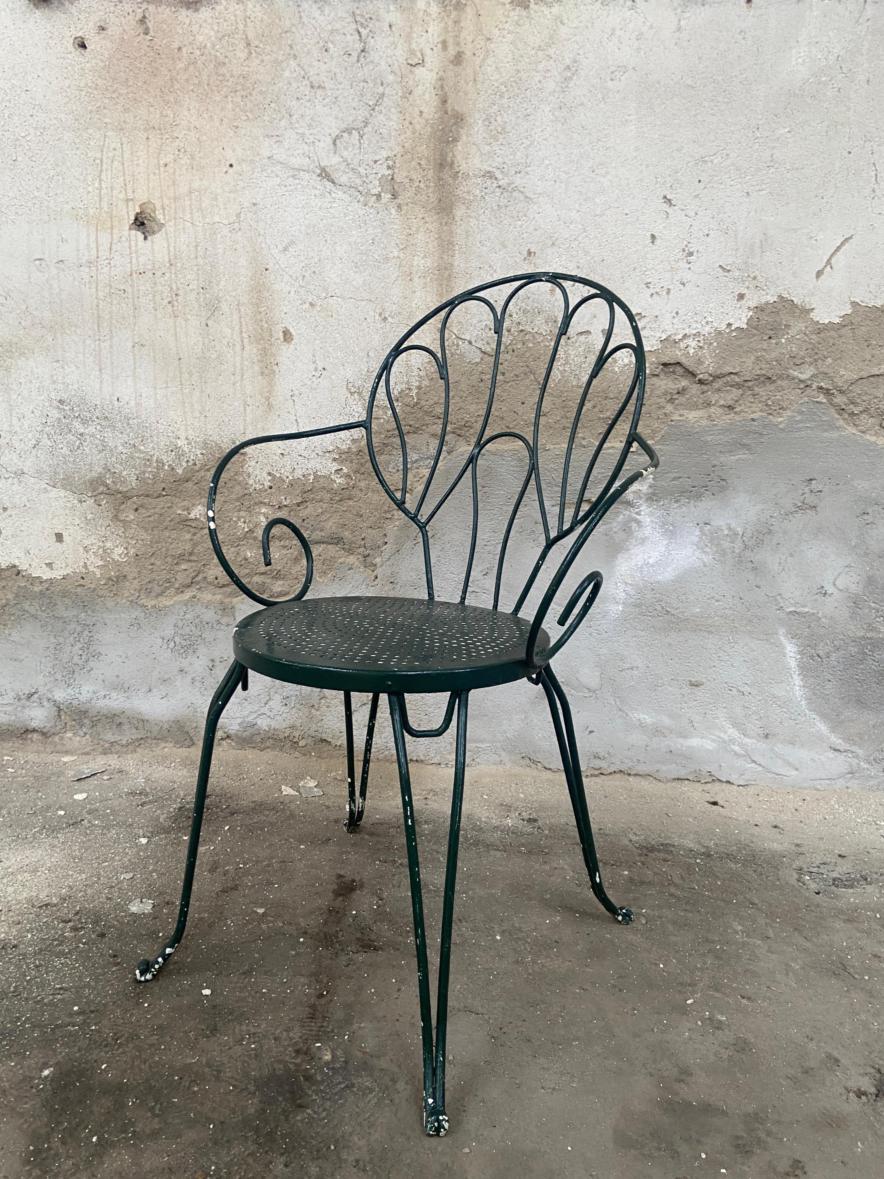 Mid-Century Modern Italian Set of Green Painted Iron Garden Chairs from 1960s For Sale 3