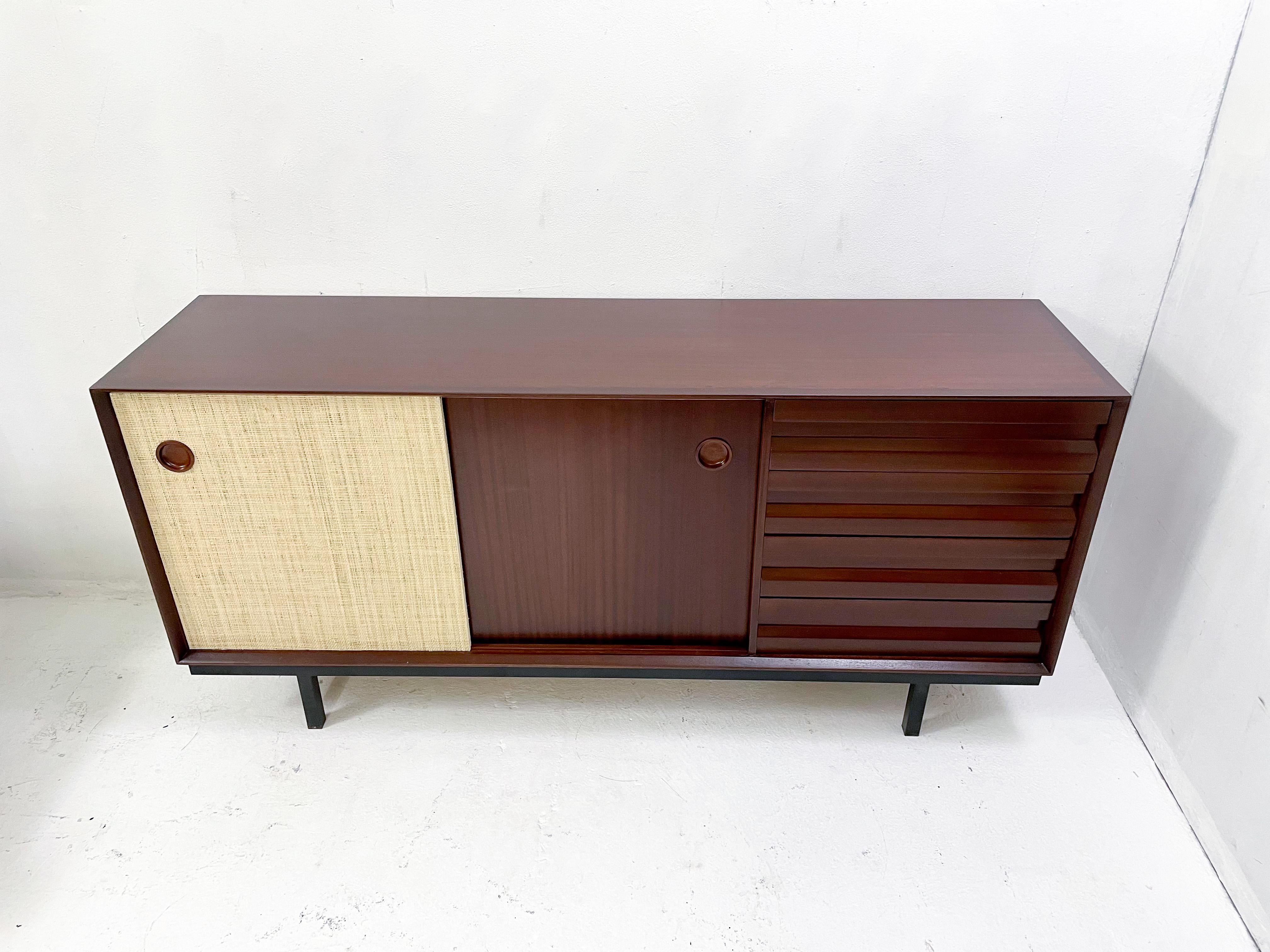 Mid-Century Modern Italian Sideboard, Teak, Italy, 1960s In Good Condition For Sale In Brussels, BE
