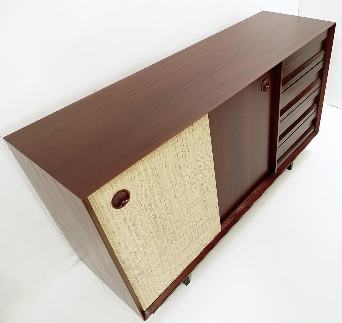 Milieu du XXe siècle Enfilade italien moderne du milieu du siècle dernier en teck, Italie, années 1960 en vente